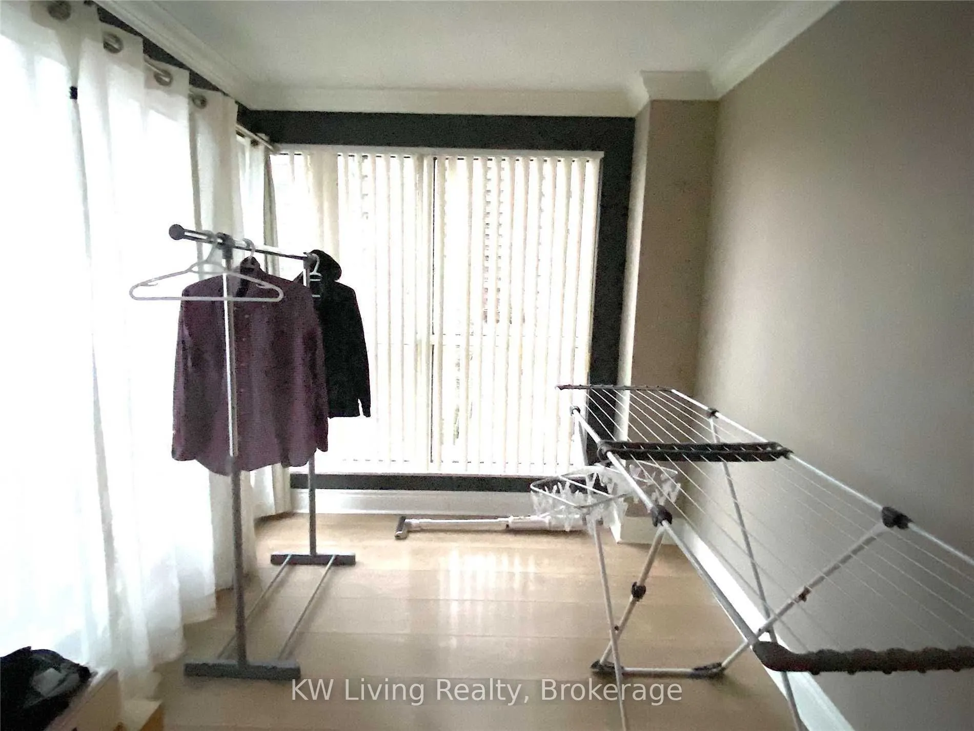 28 Hollywood Avenue, #411