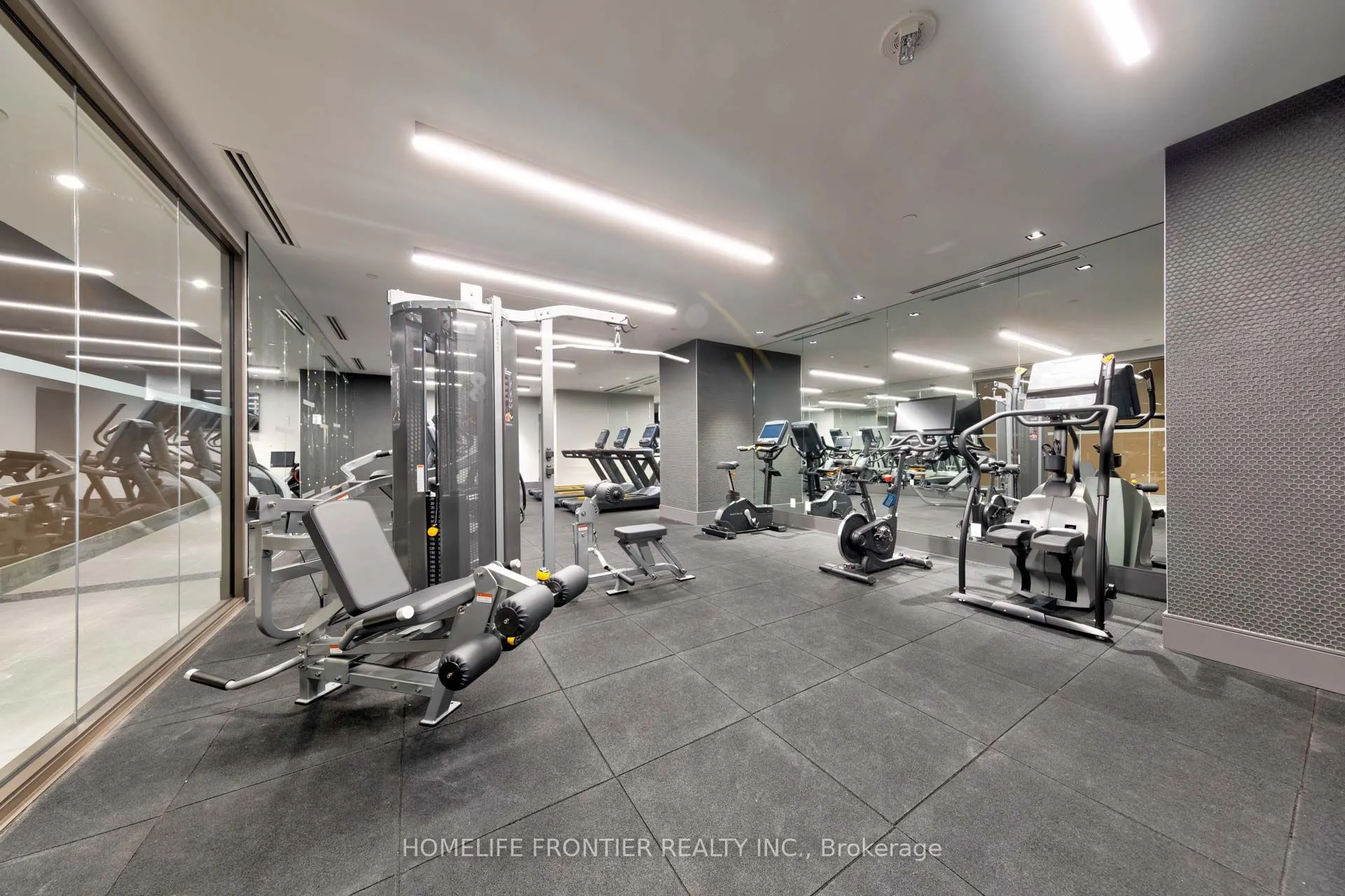 8 Widmer Street, #805