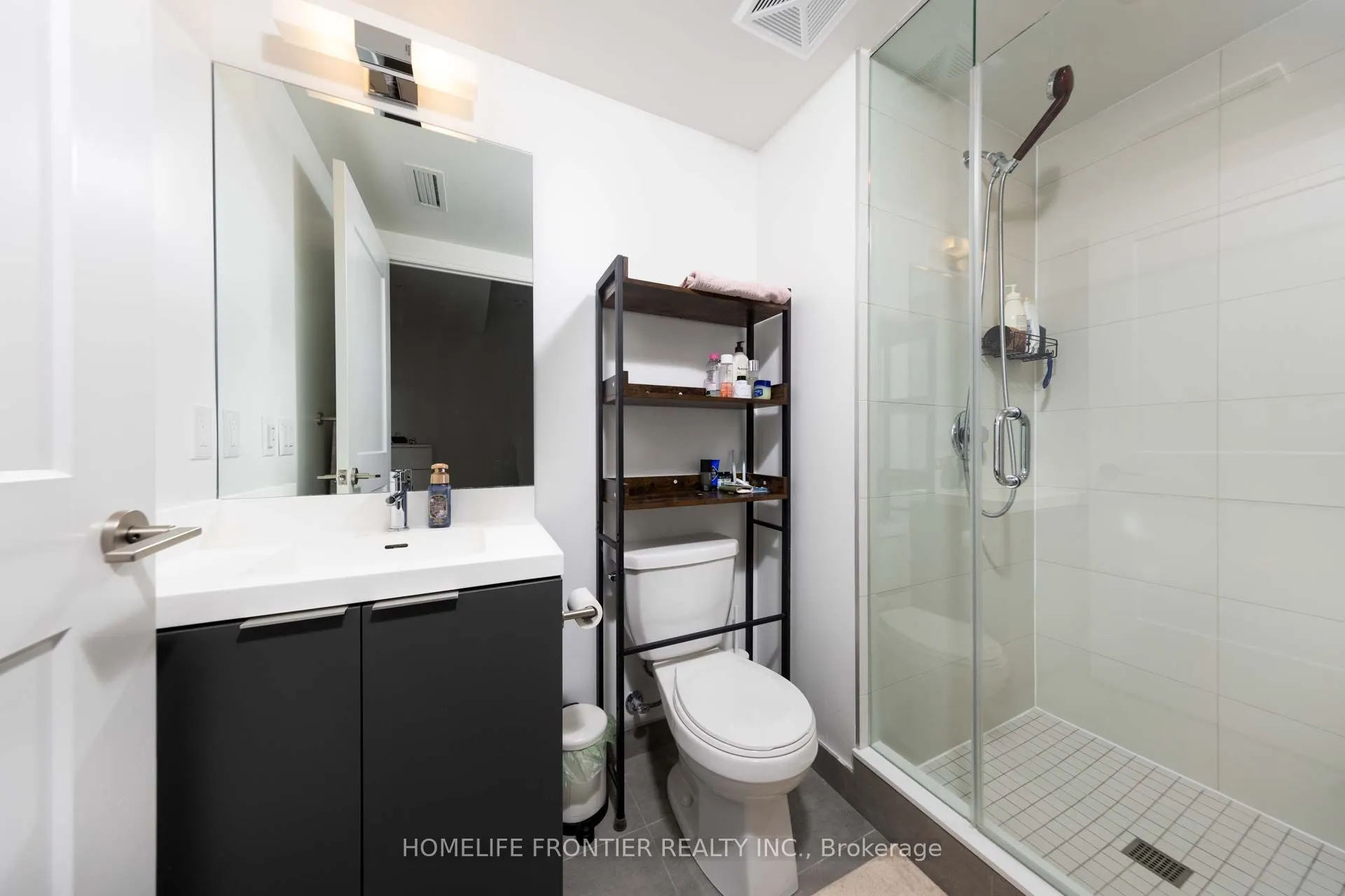 8 Widmer Street, #805