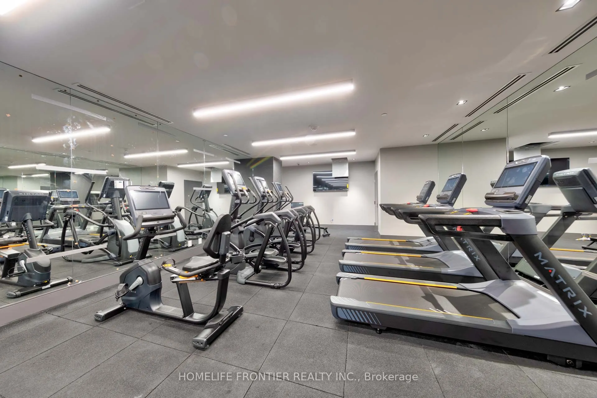 8 Widmer Street, #805