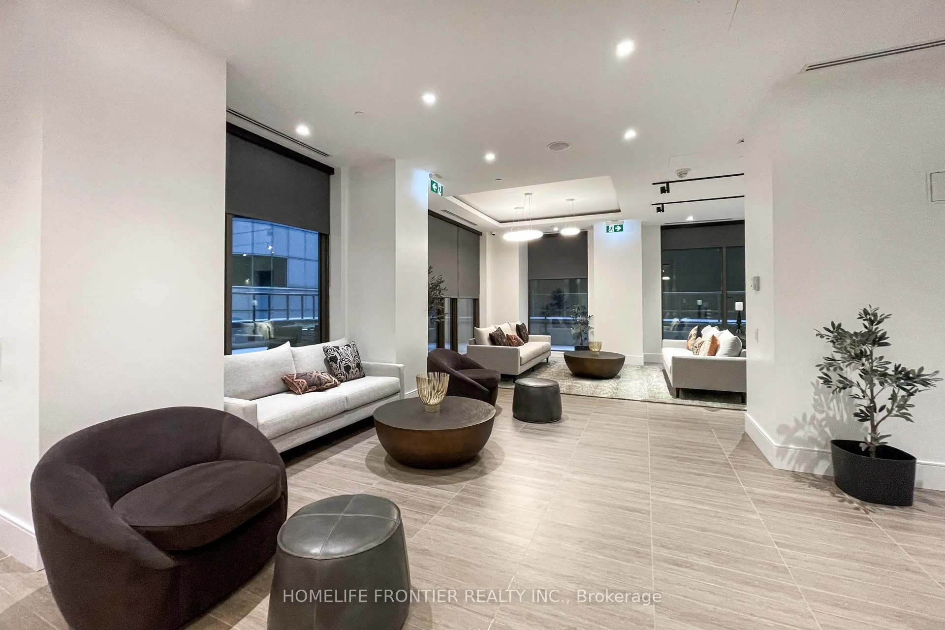 8 Widmer Street, #805