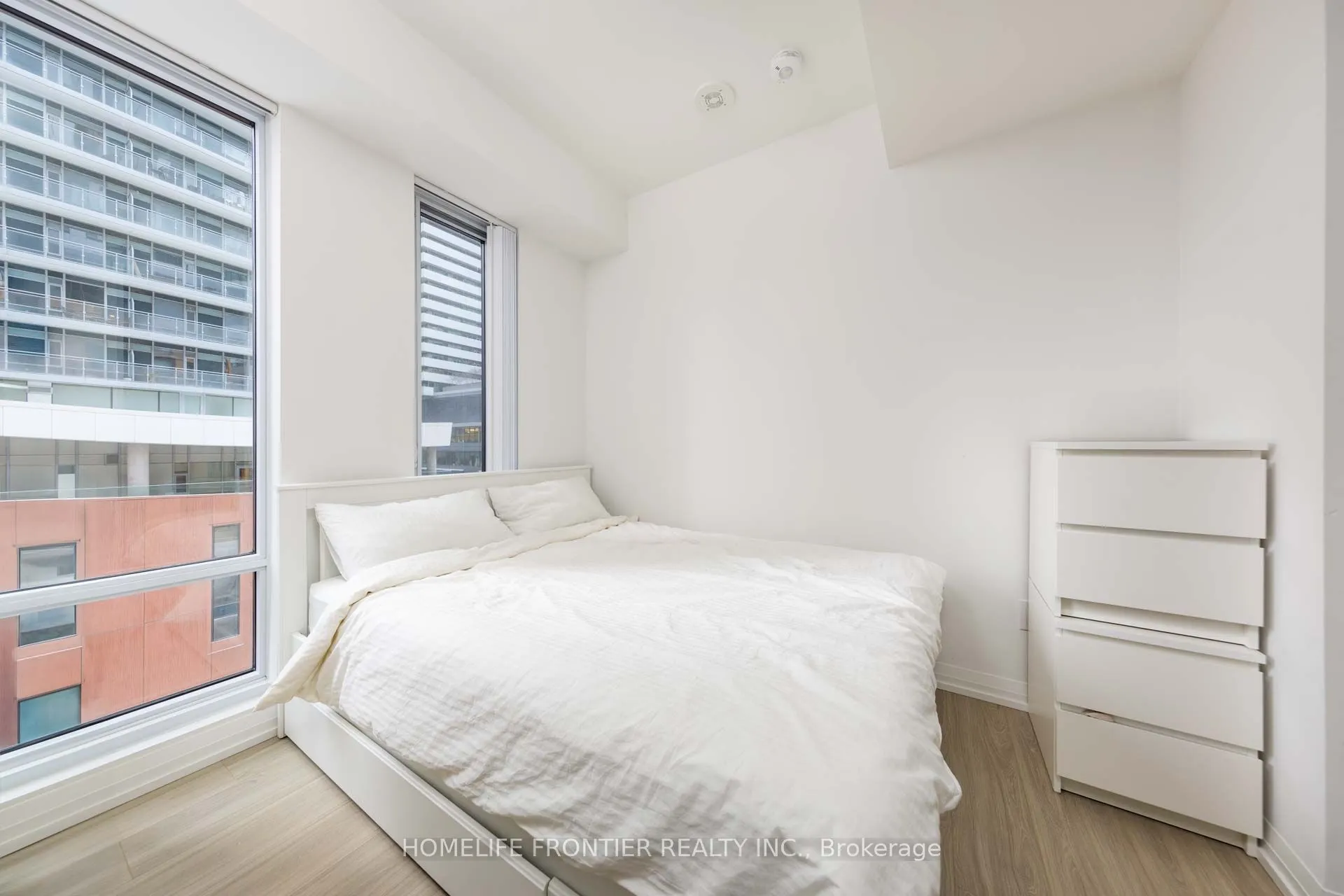 8 Widmer Street, #805