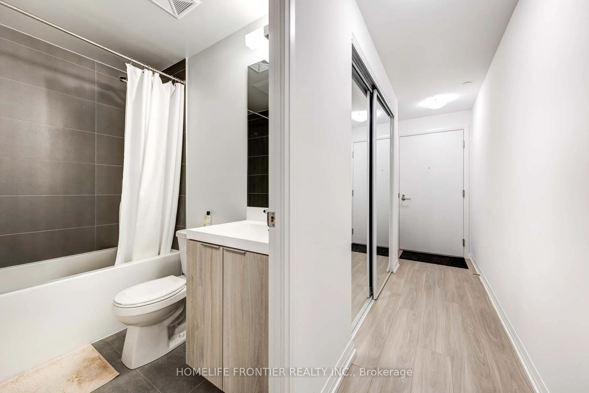 8 Widmer Street, #805