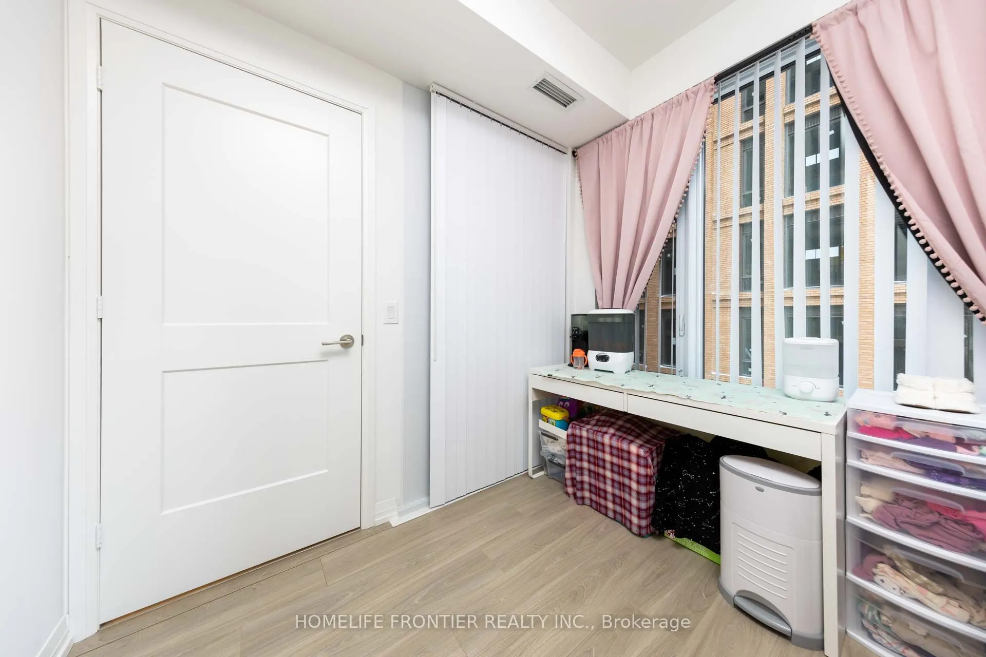 8 Widmer Street, #805