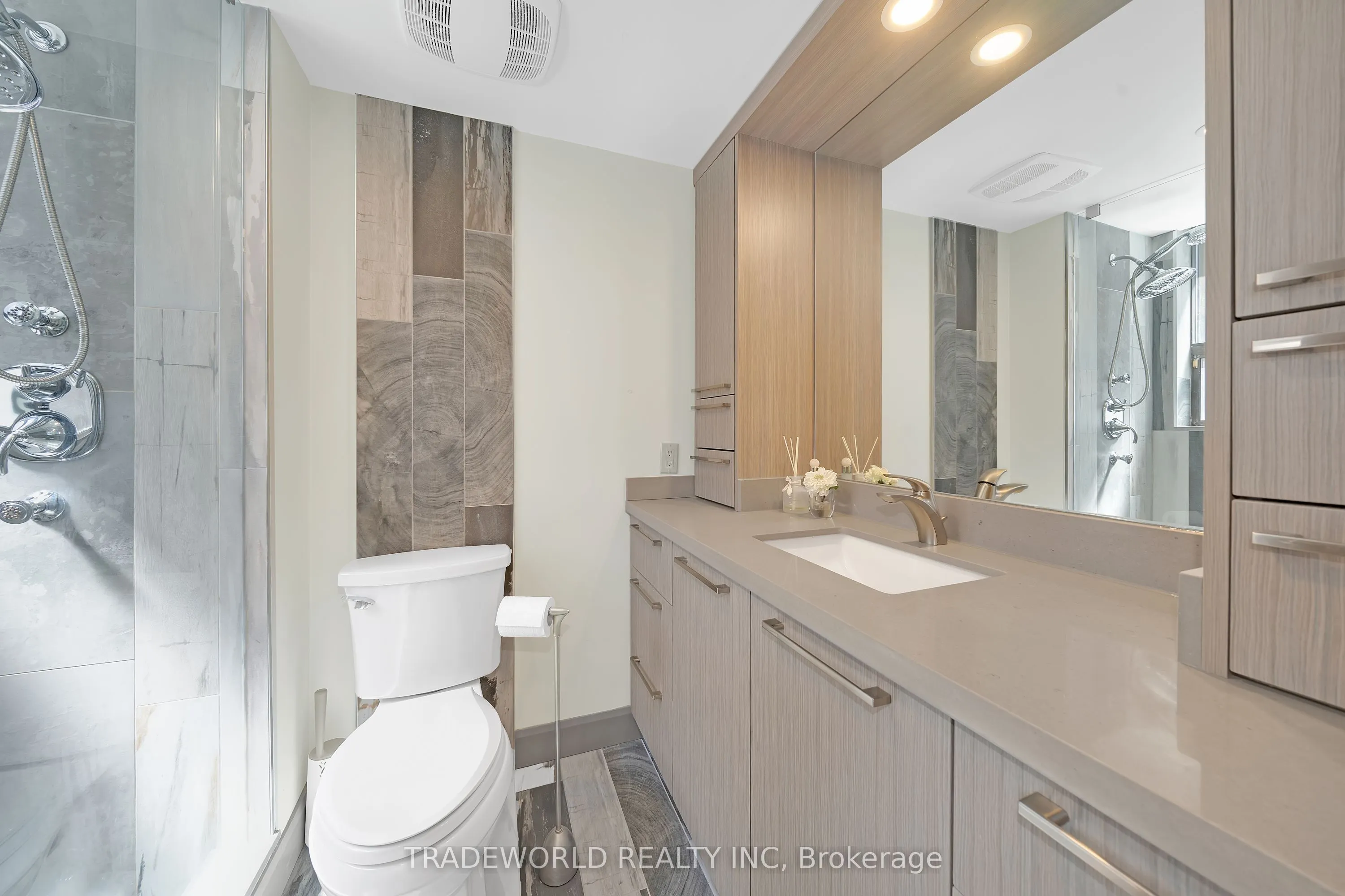 21 Dundonald Street, #1