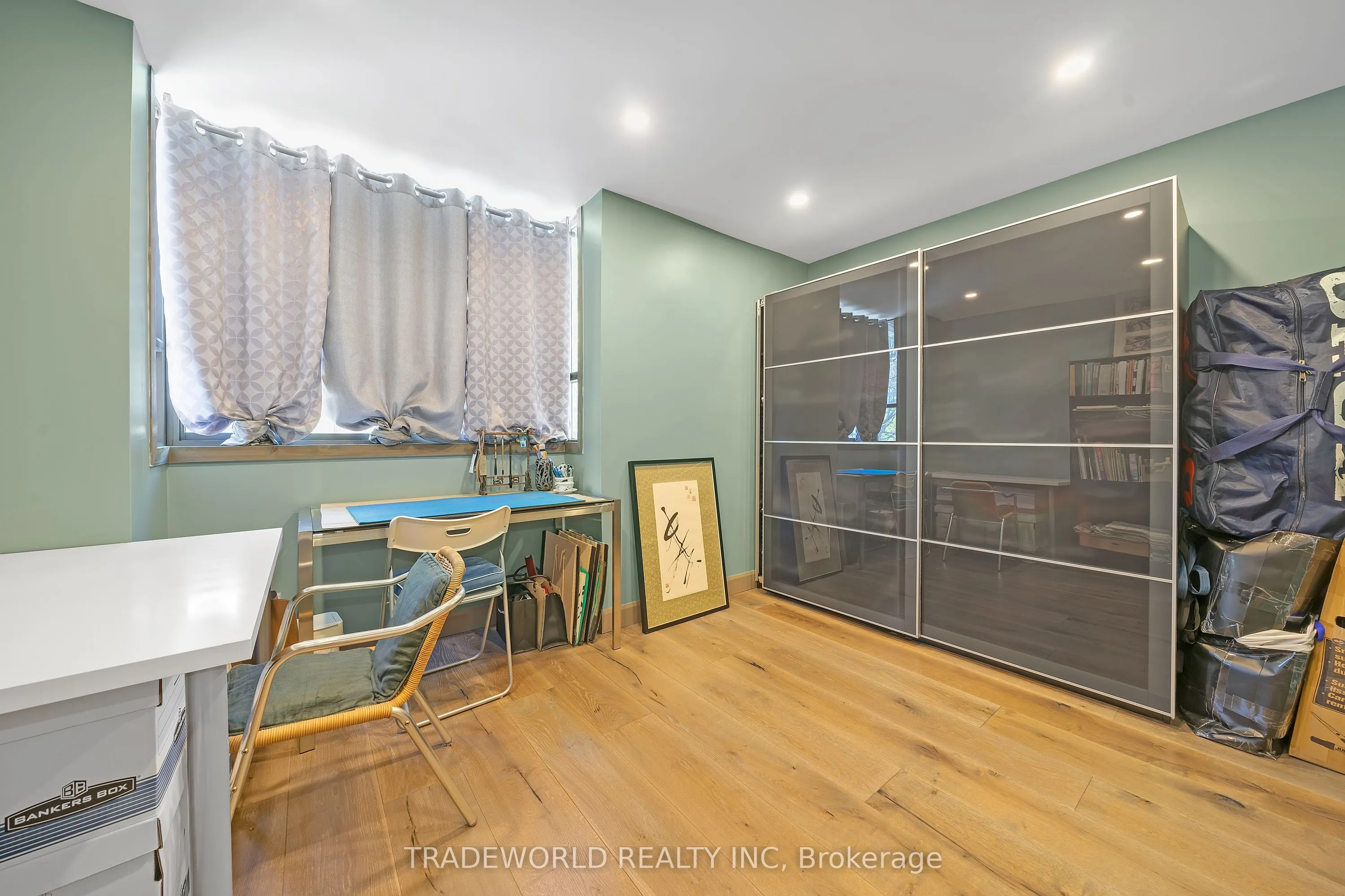 21 Dundonald Street, #1