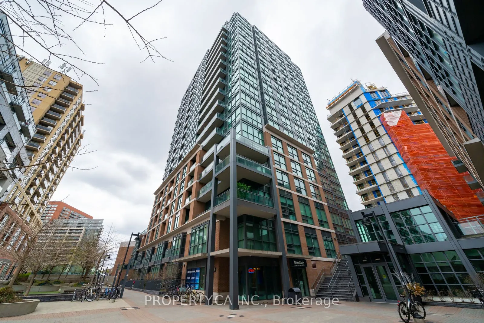 1171 Queen Street W, #512