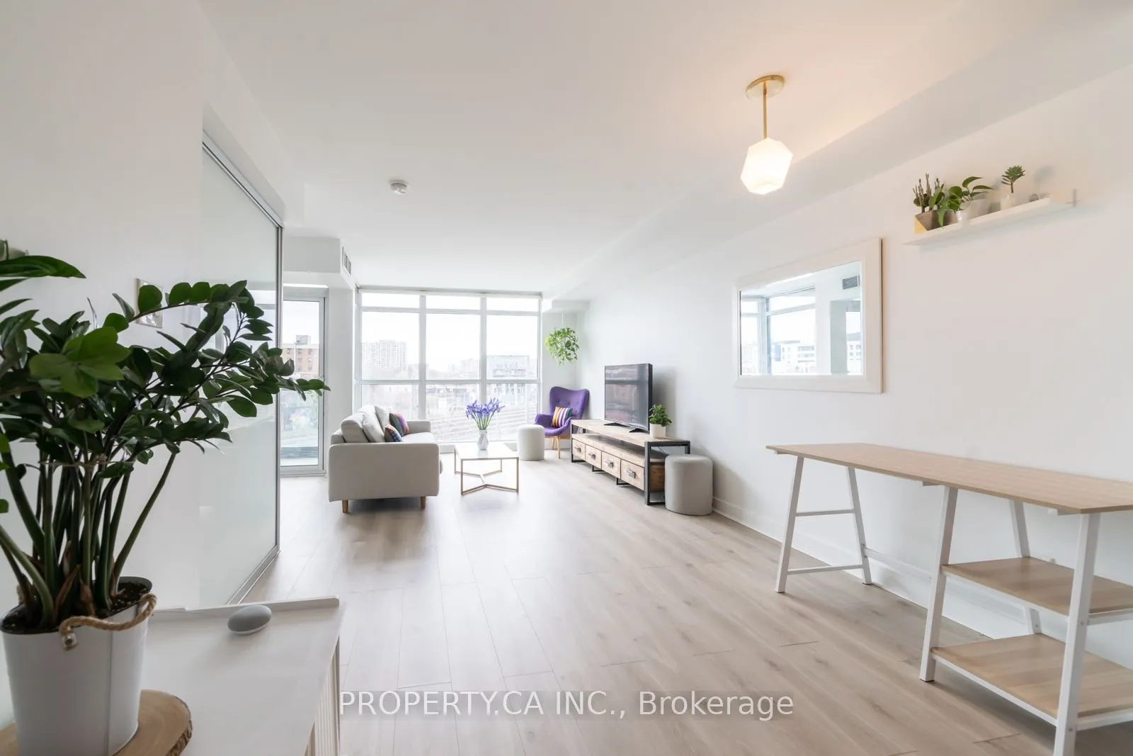 1171 Queen Street W, #512