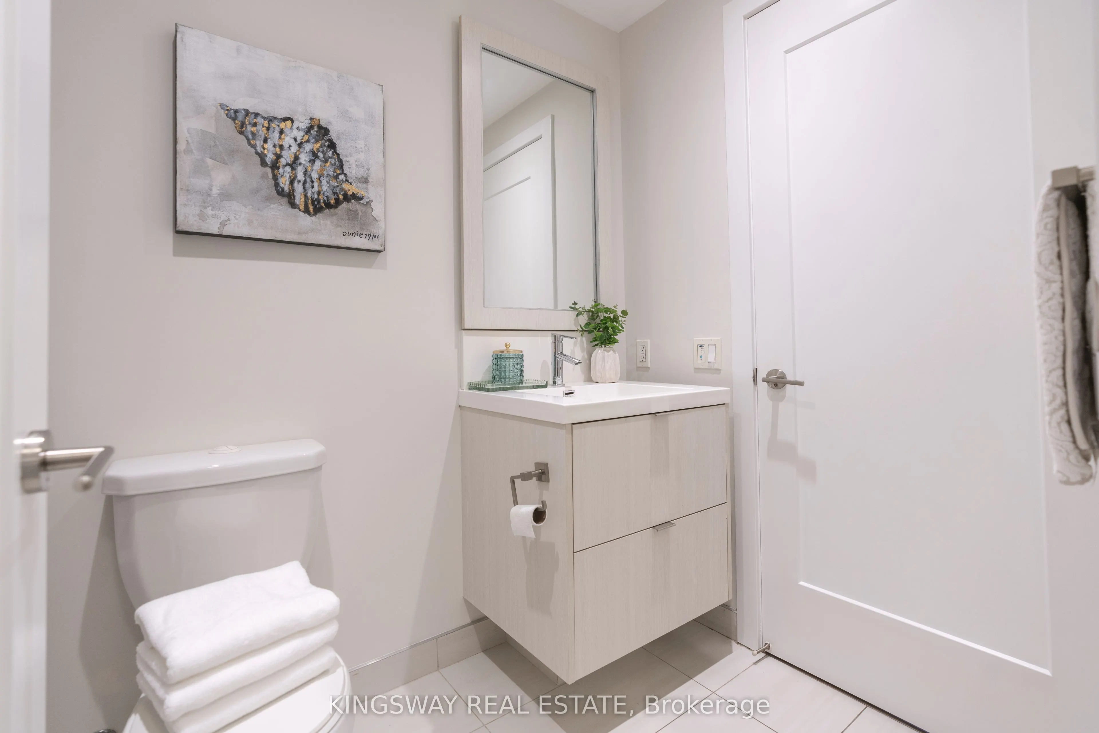38 Cameron Street, #601