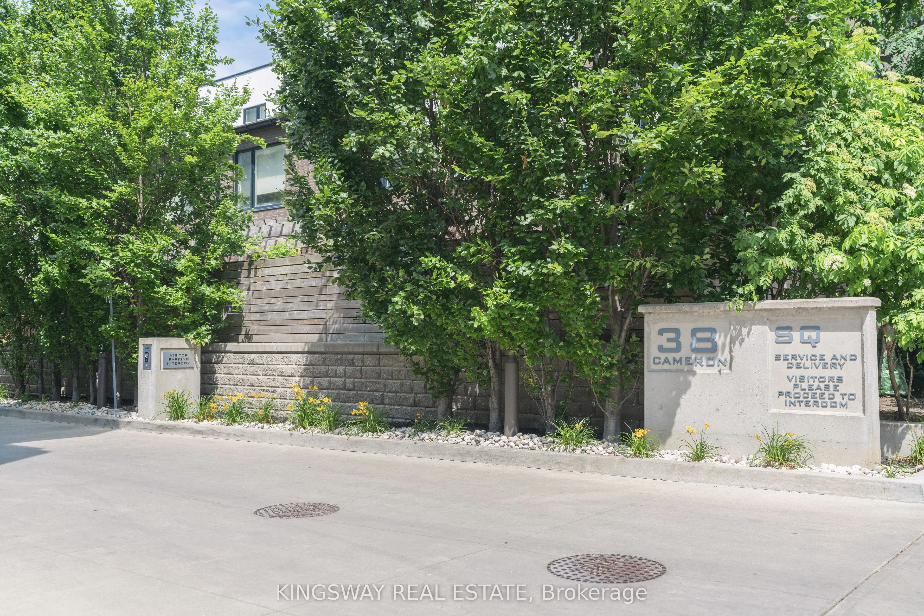 38 Cameron Street, #601