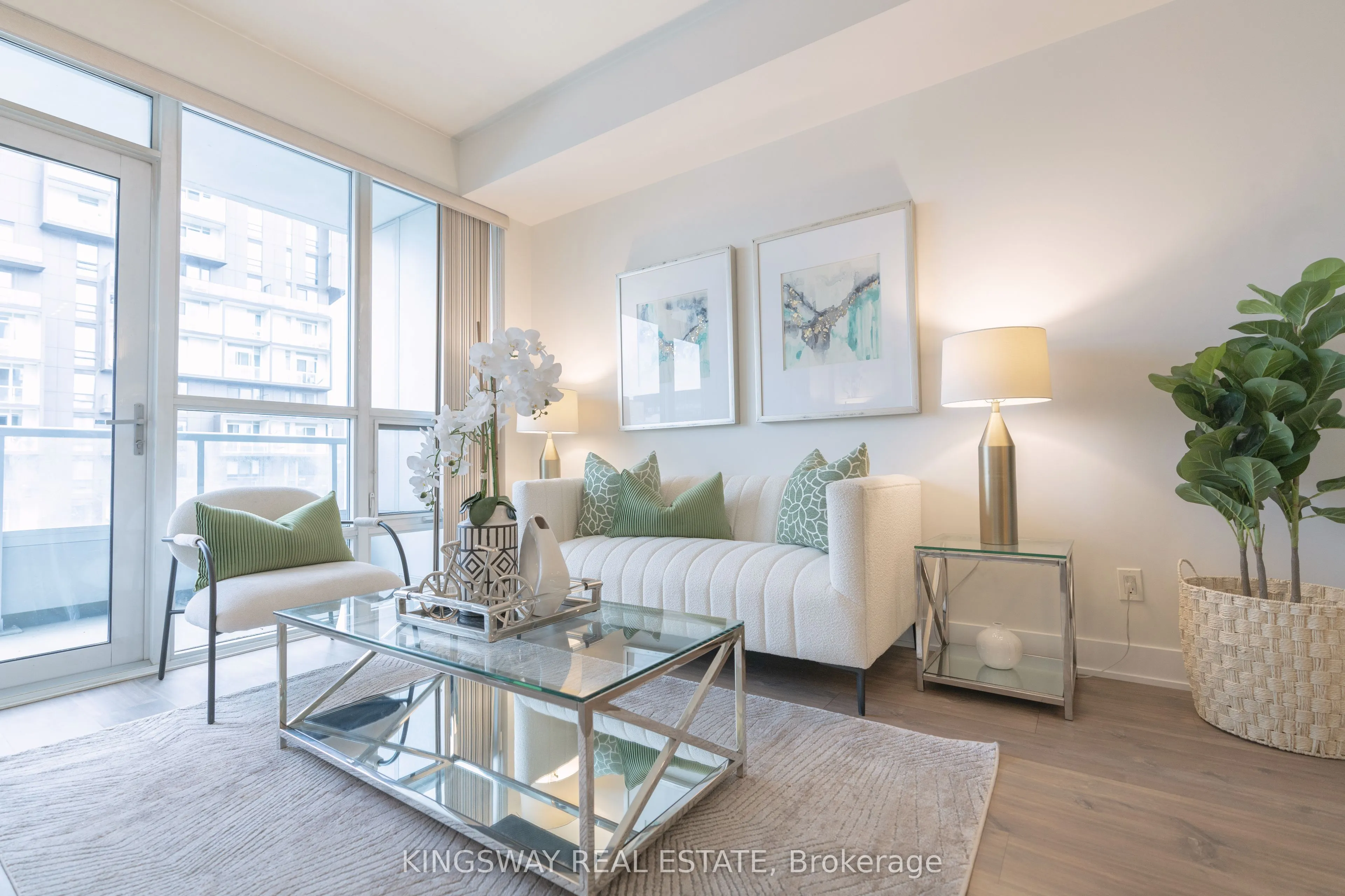 38 Cameron Street, #601