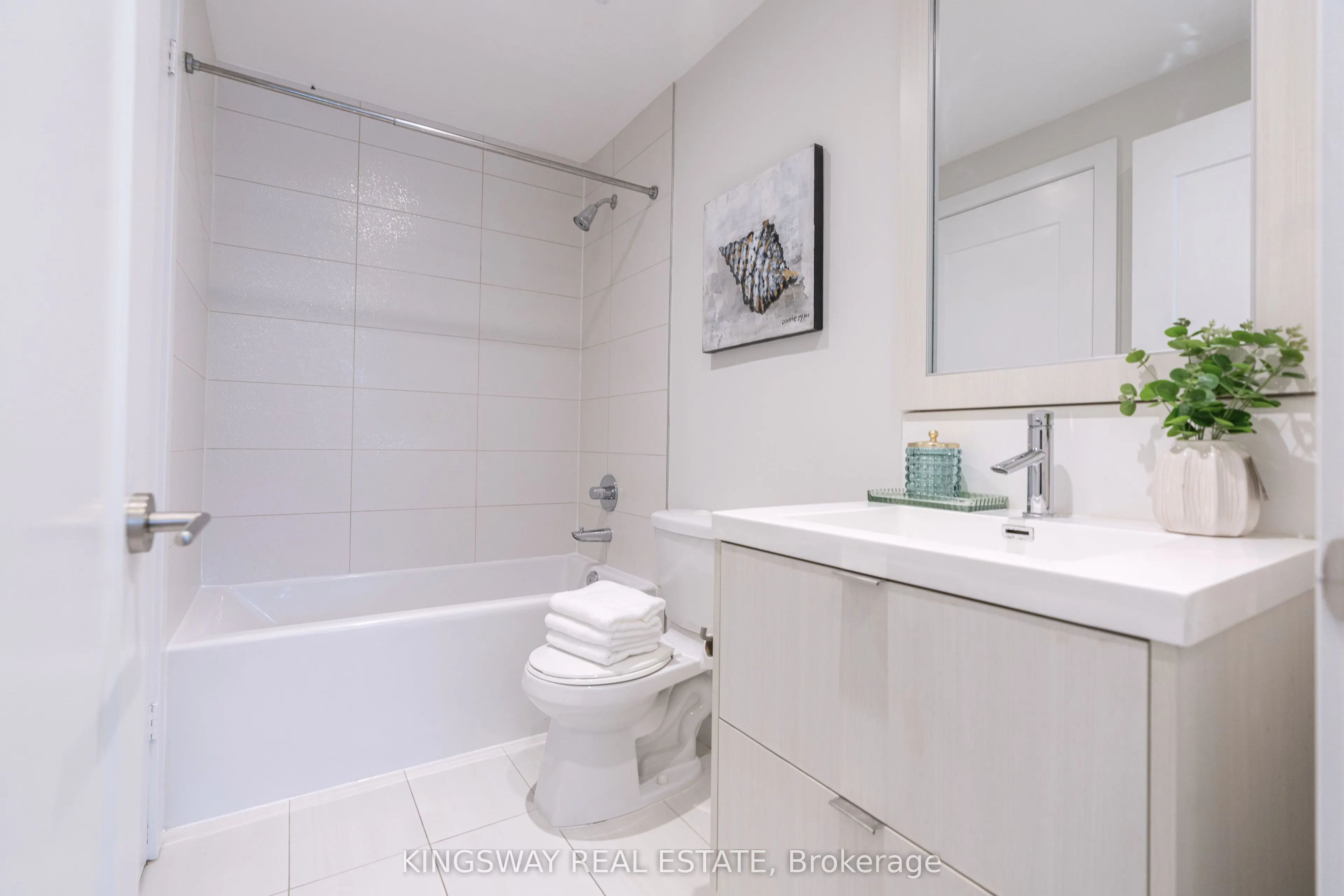 38 Cameron Street, #601