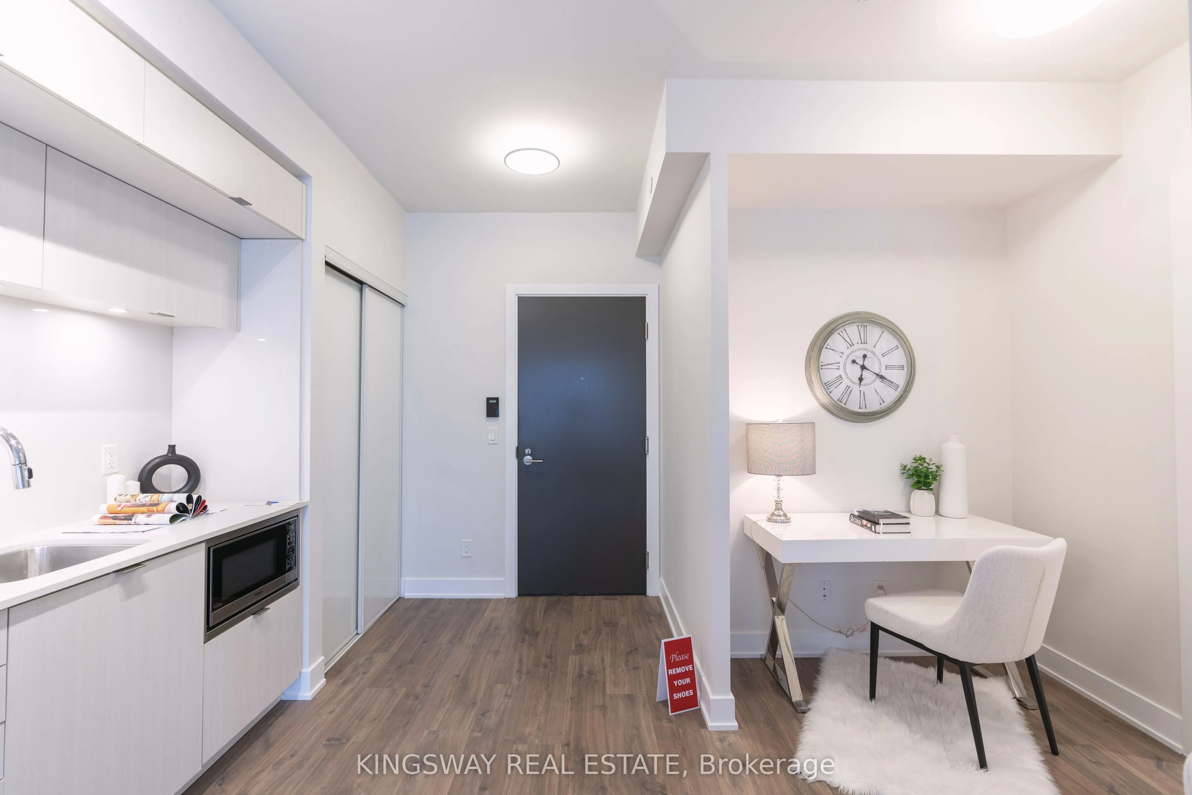 38 Cameron Street, #601