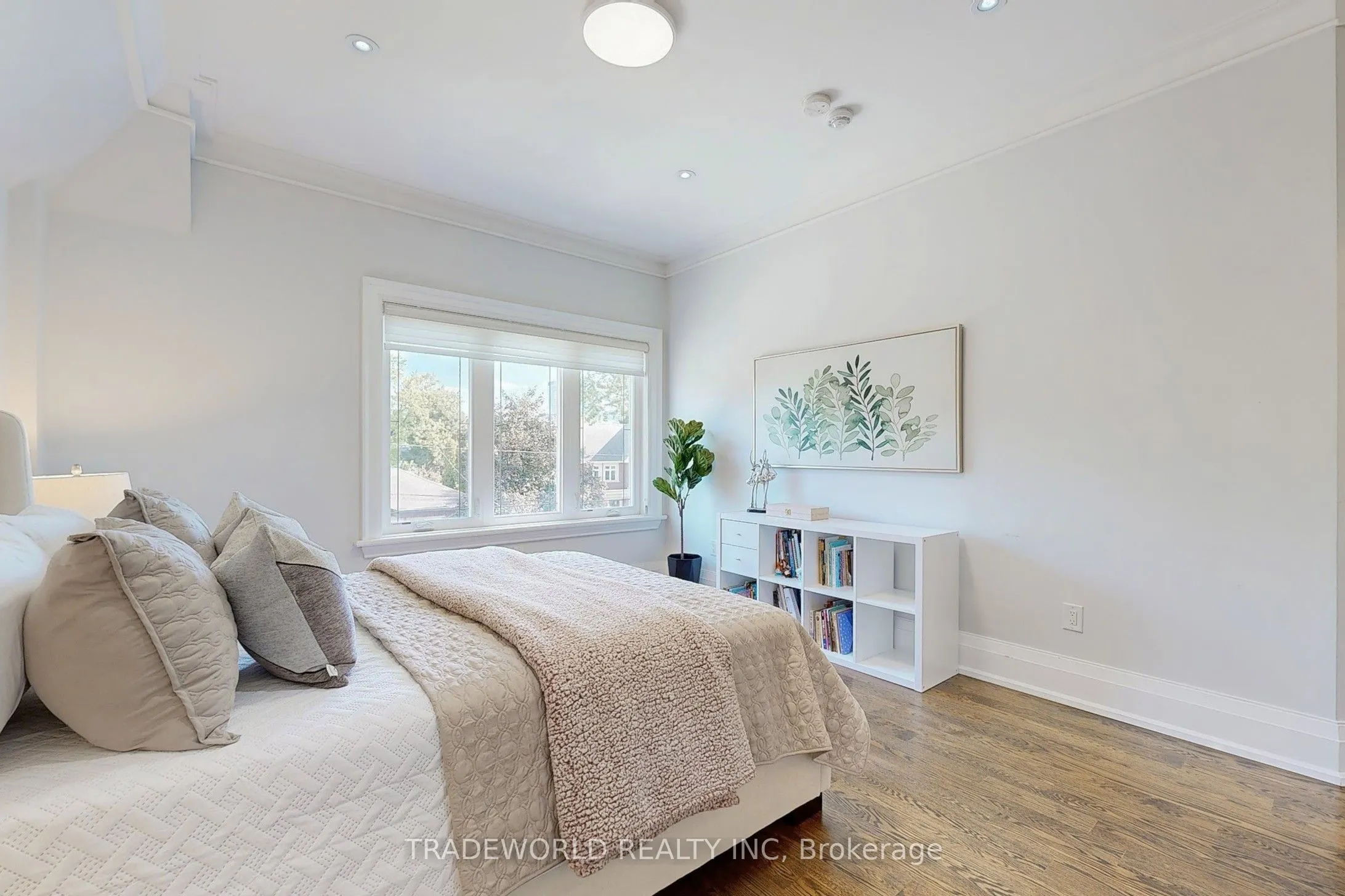 122 Parkview Avenue