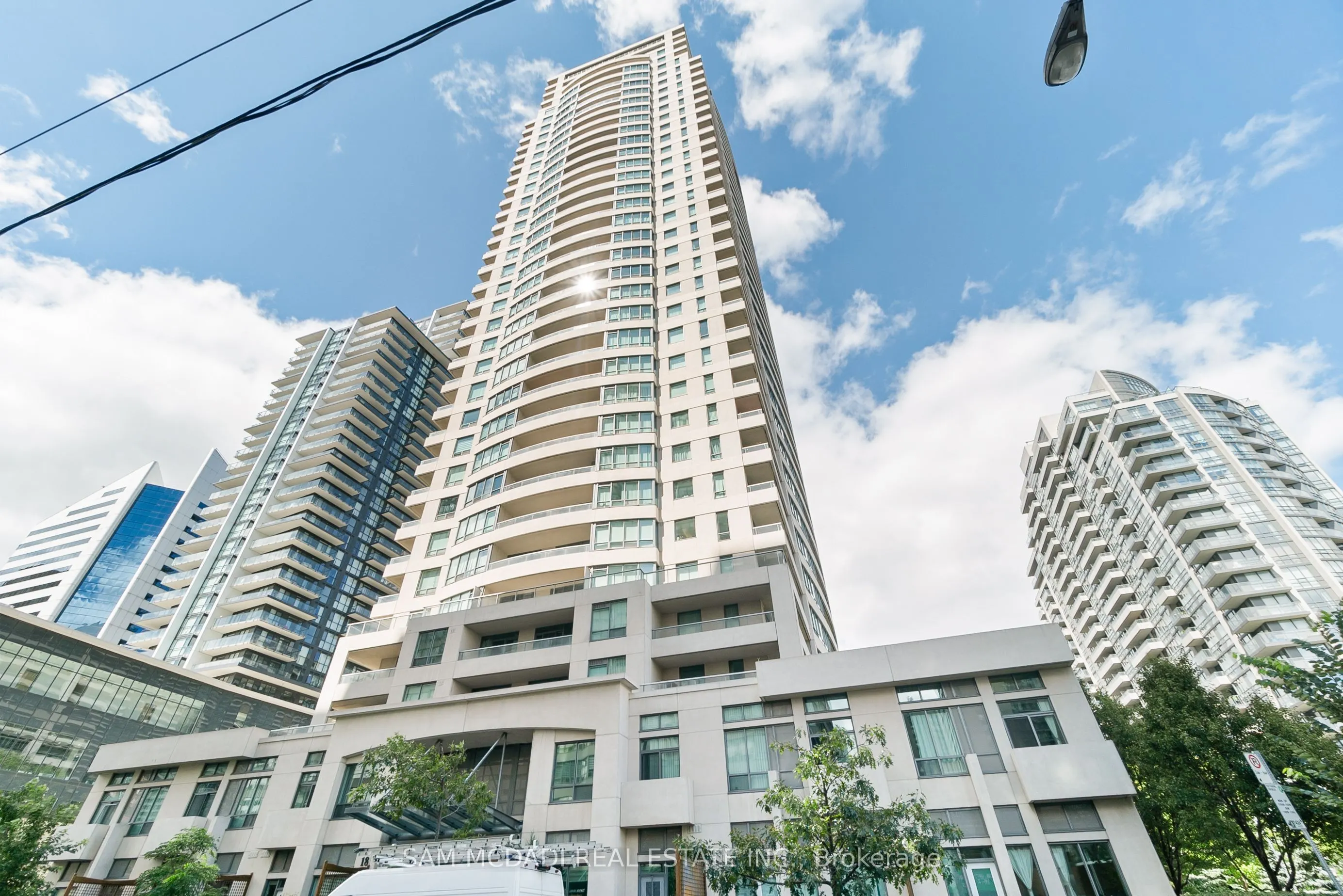 18 Spring Garden Avenue, #802