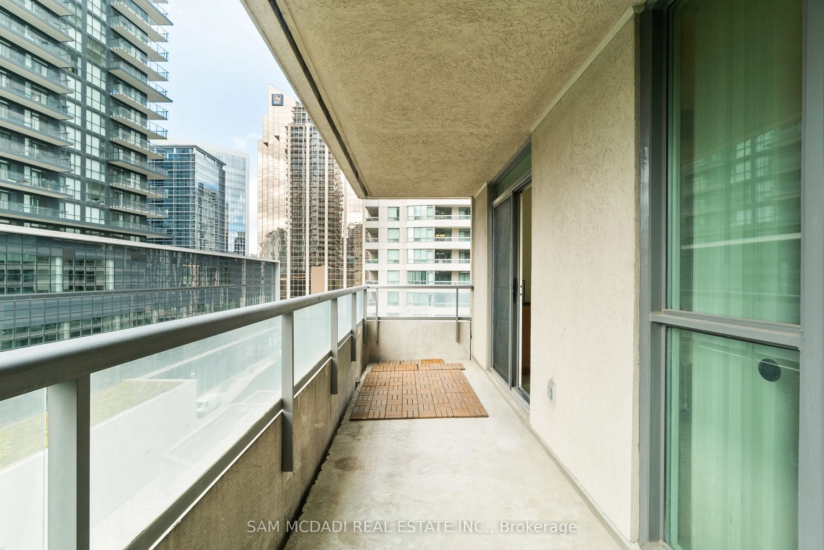 18 Spring Garden Avenue, #802