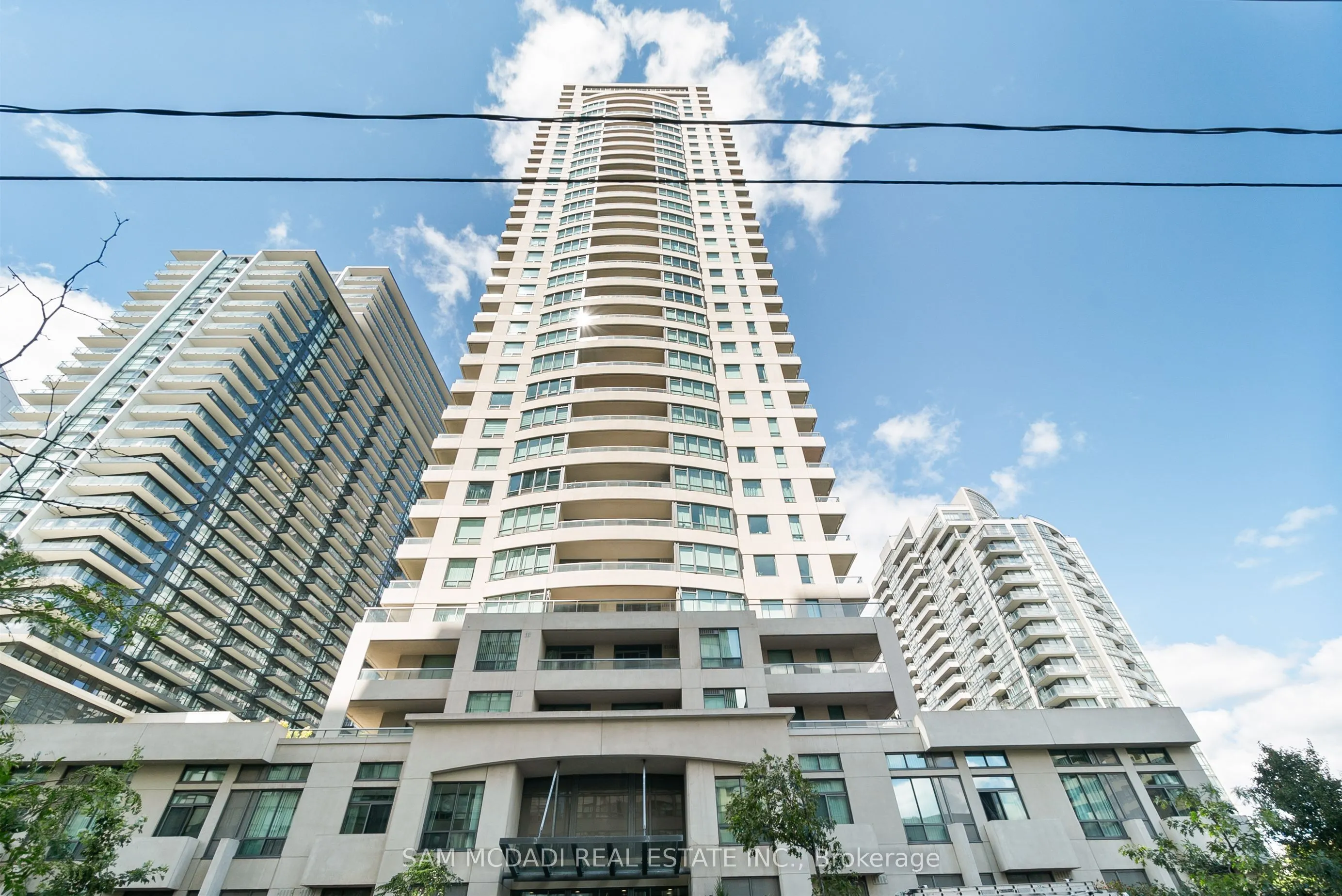 18 Spring Garden Avenue, #802