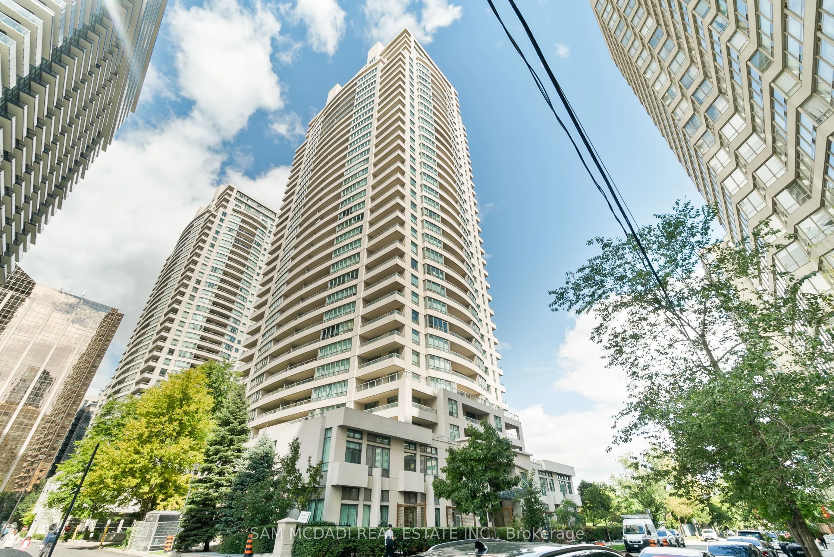 18 Spring Garden Avenue, #802
