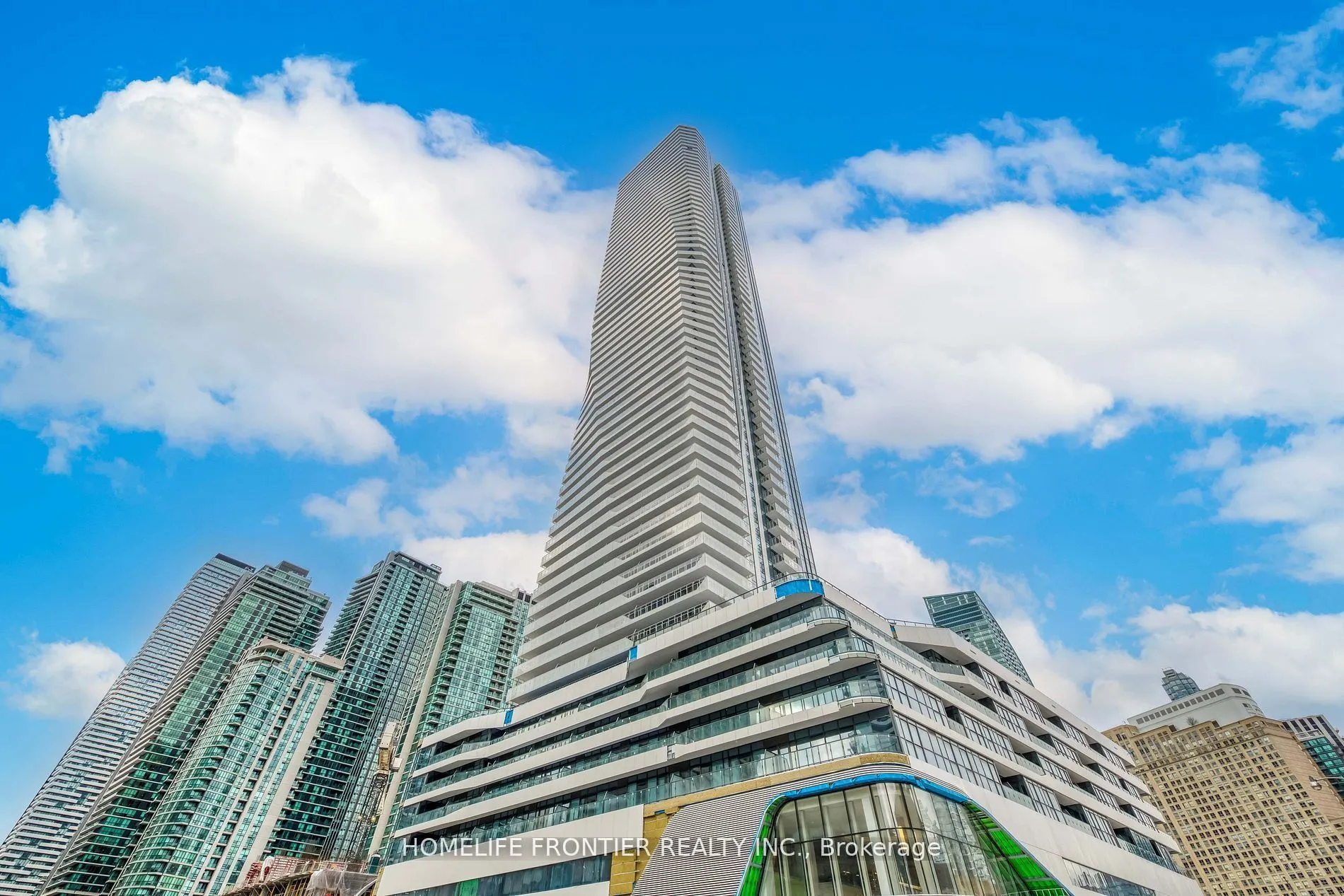28 Freeland Street, #3708