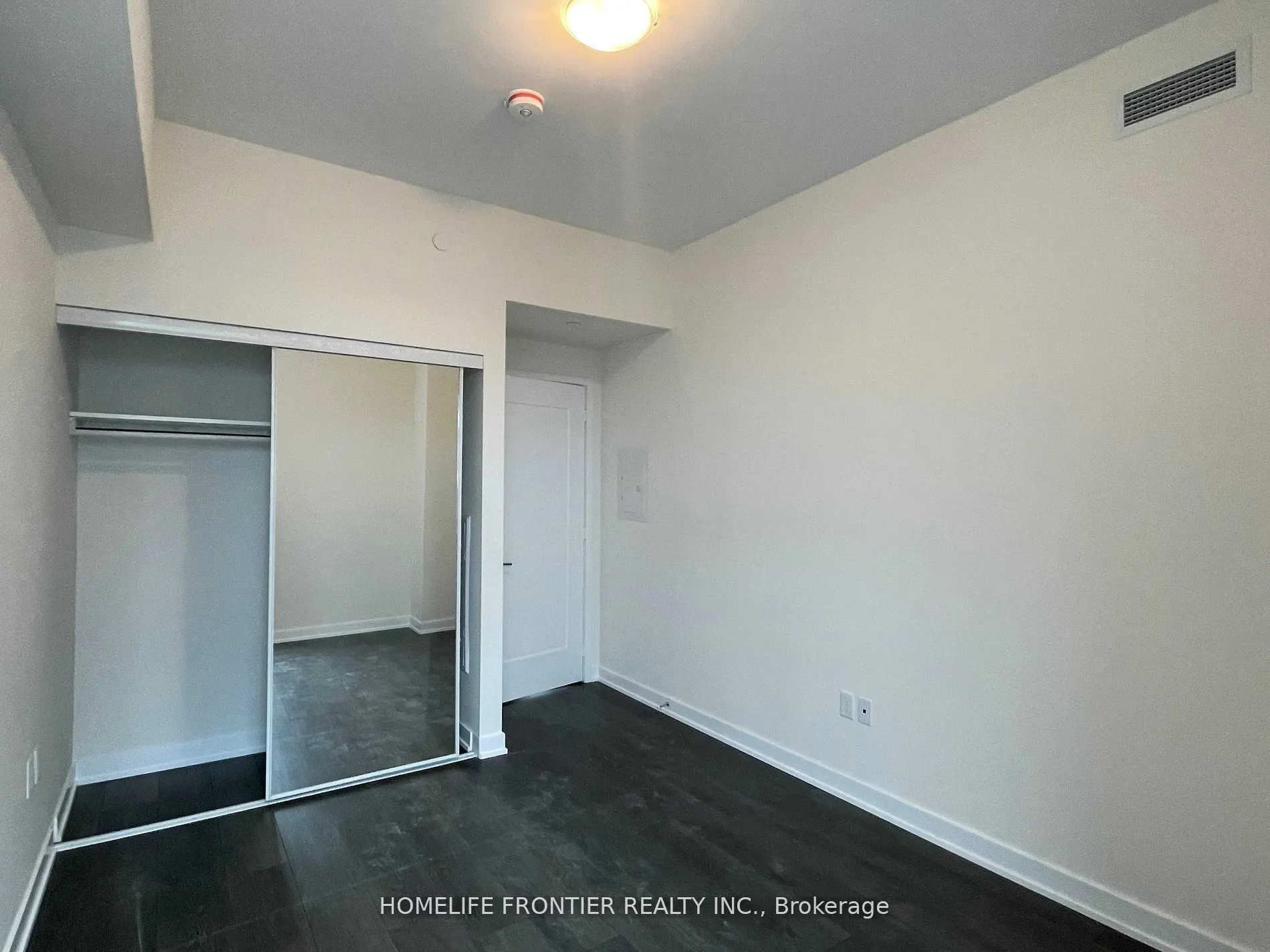 28 Freeland Street, #3708