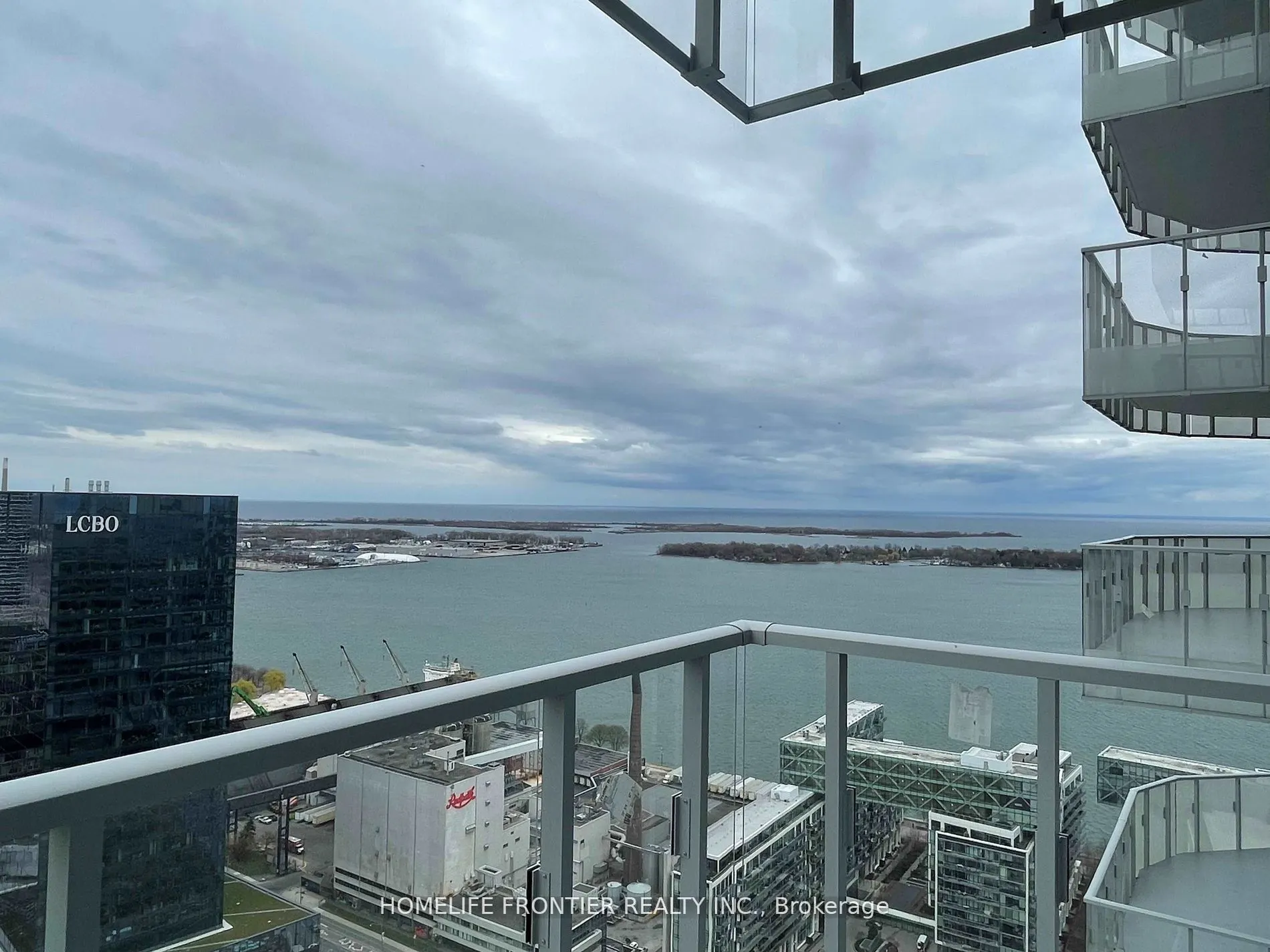 28 Freeland Street, #3708