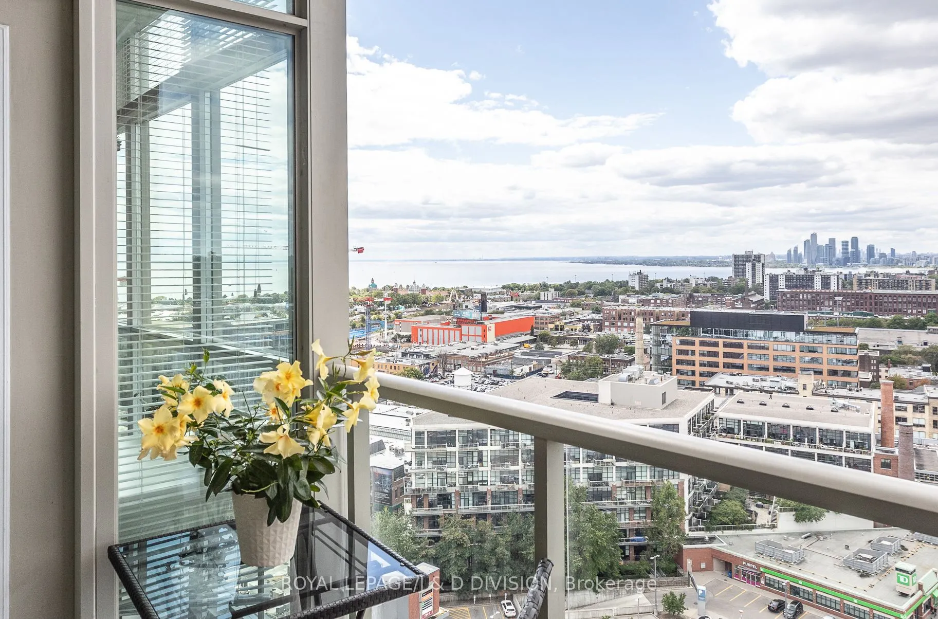 125 Western Battery Road, #2313
