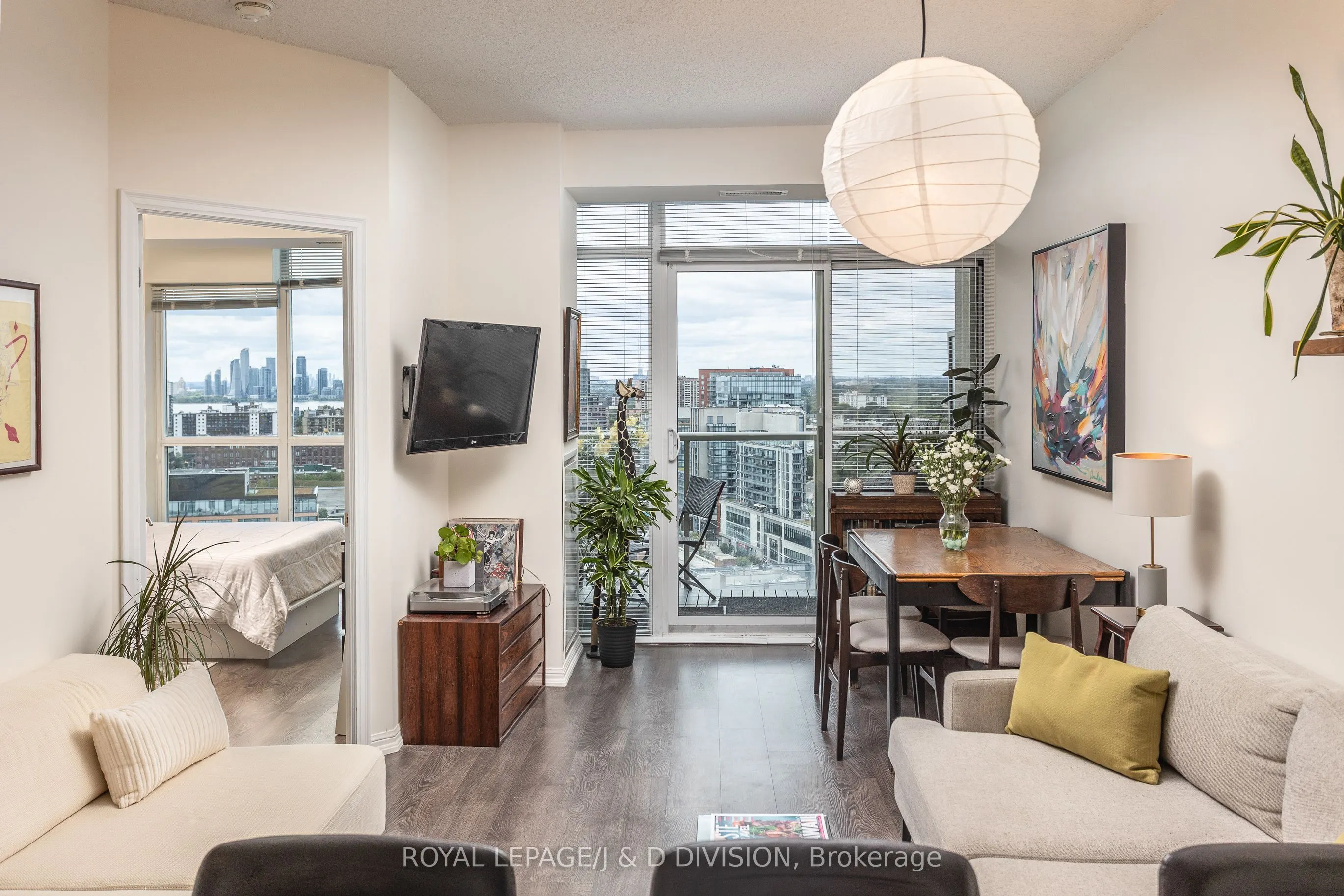 125 Western Battery Road, #2313