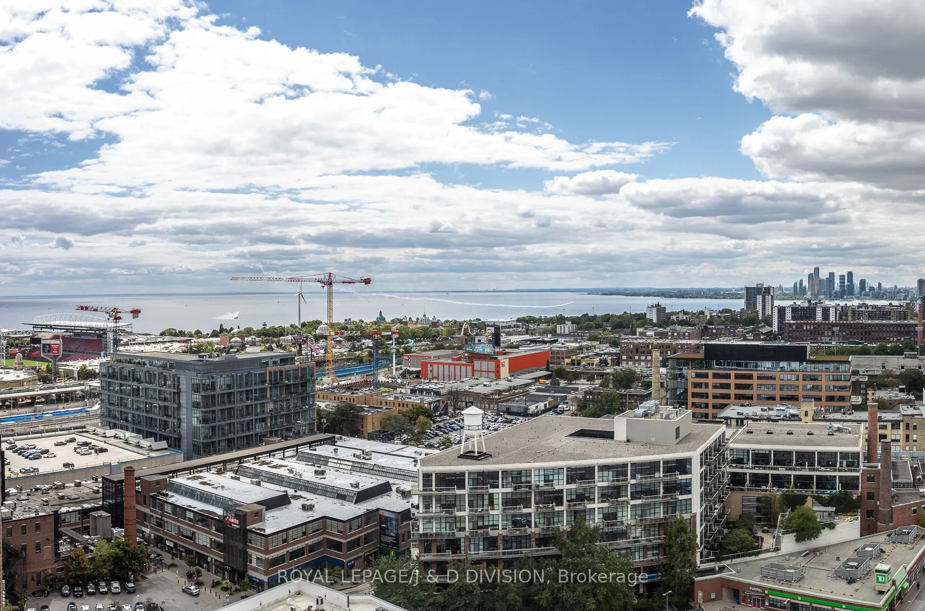 125 Western Battery Road, #2313