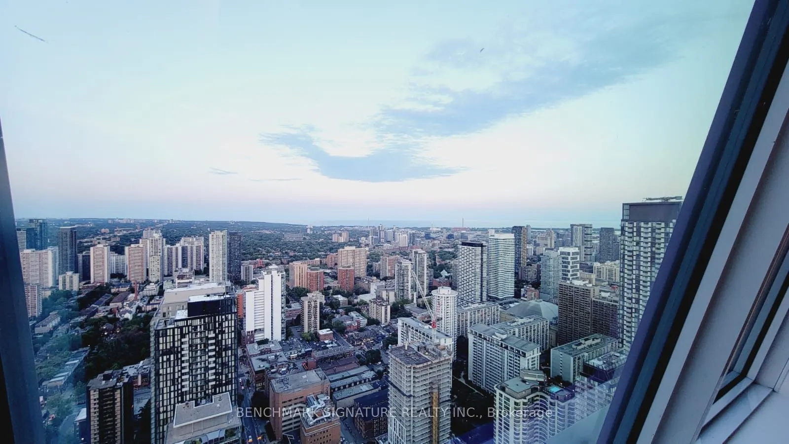 8 Wellesley Street W, #6007