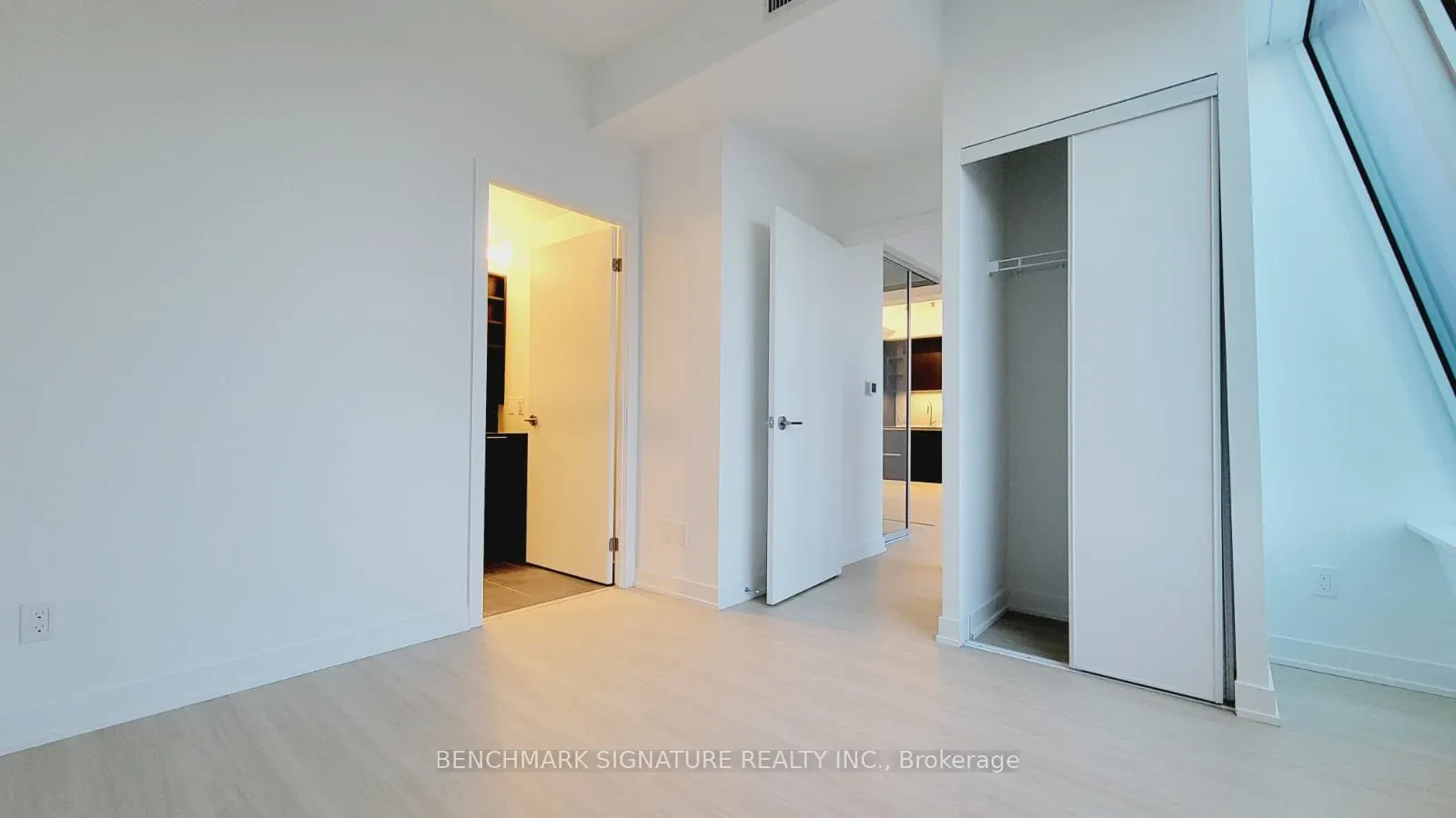 8 Wellesley Street W, #6007
