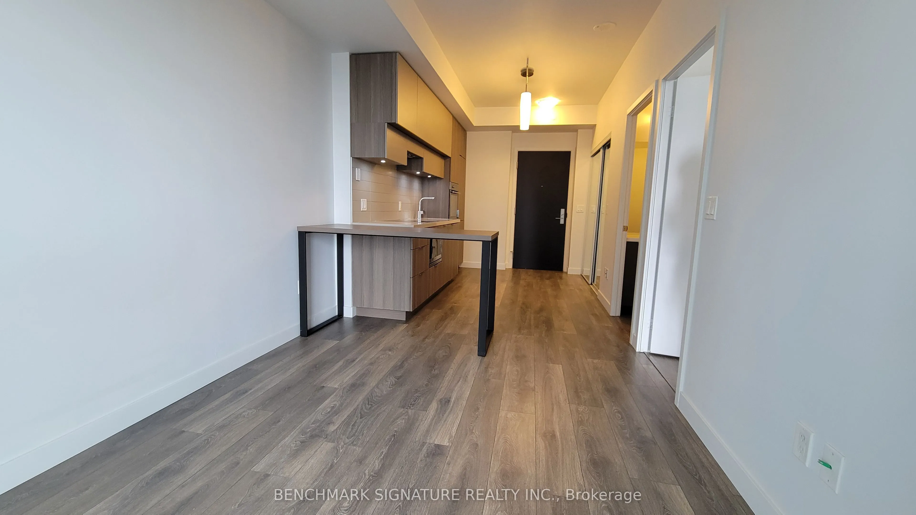 8 Eglinton Avenue E, #3003