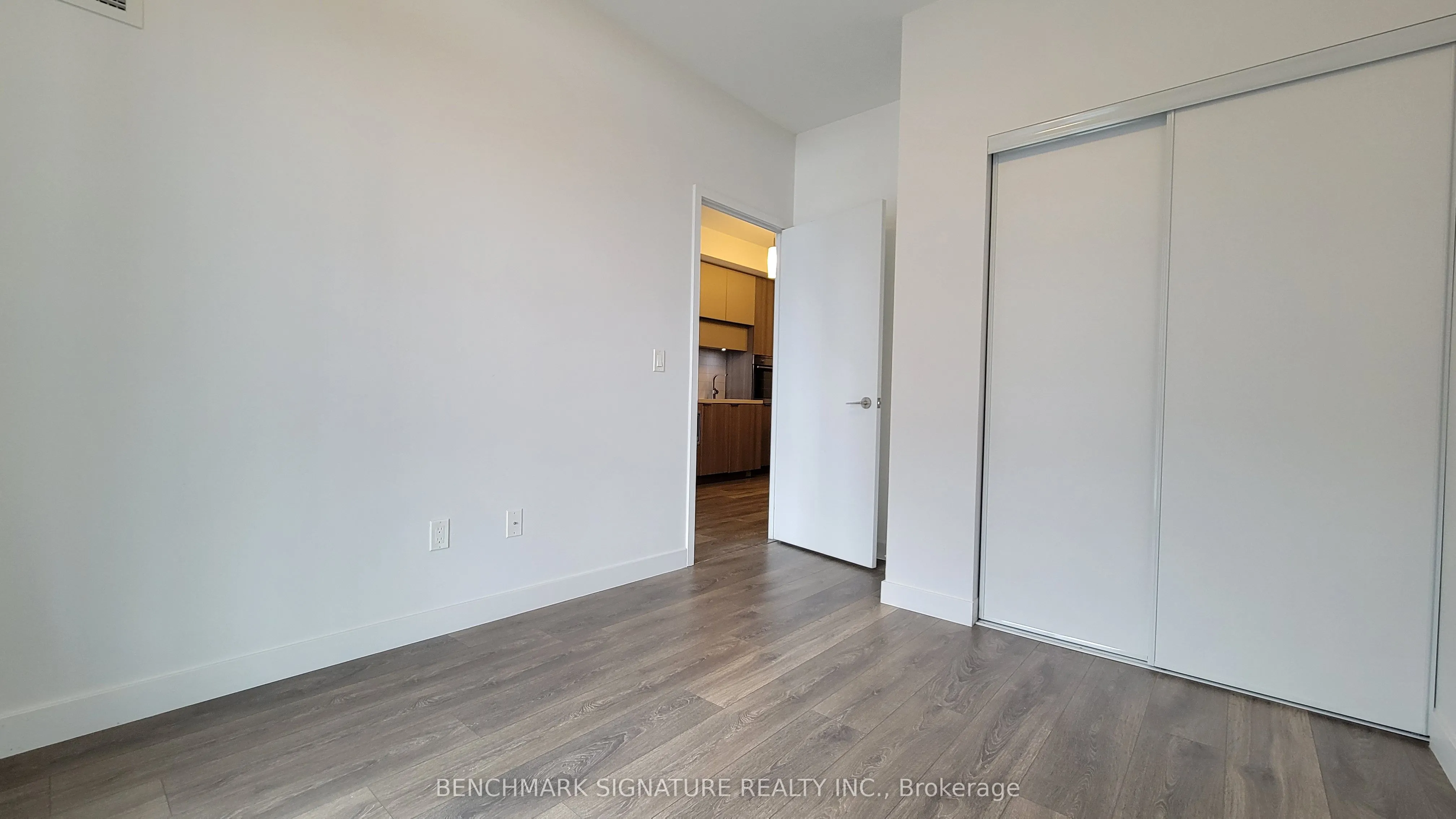 8 Eglinton Avenue E, #3003