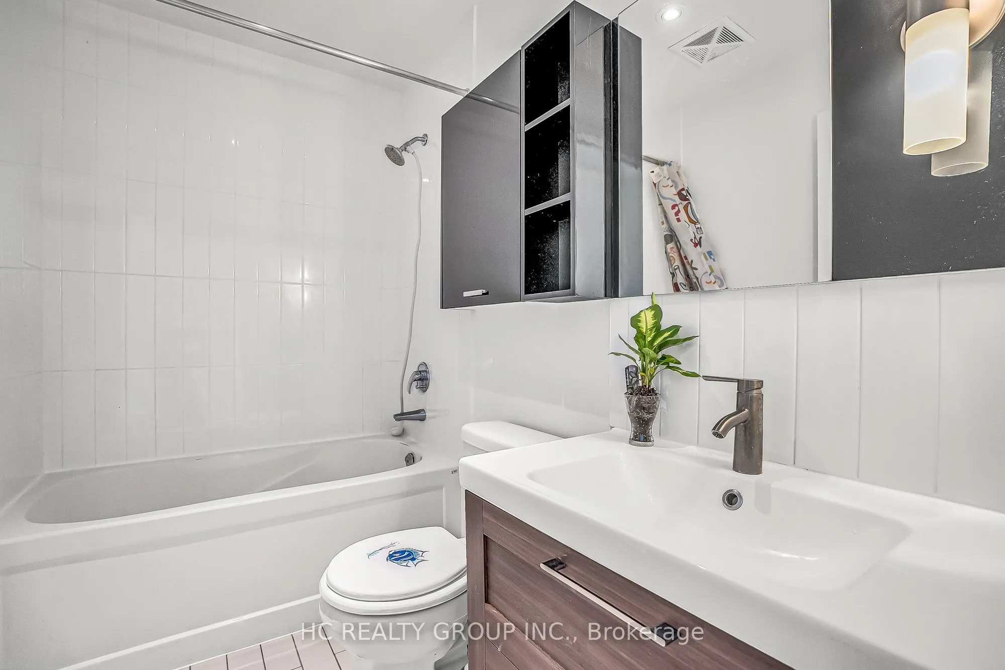 33 Singer Court, #2205