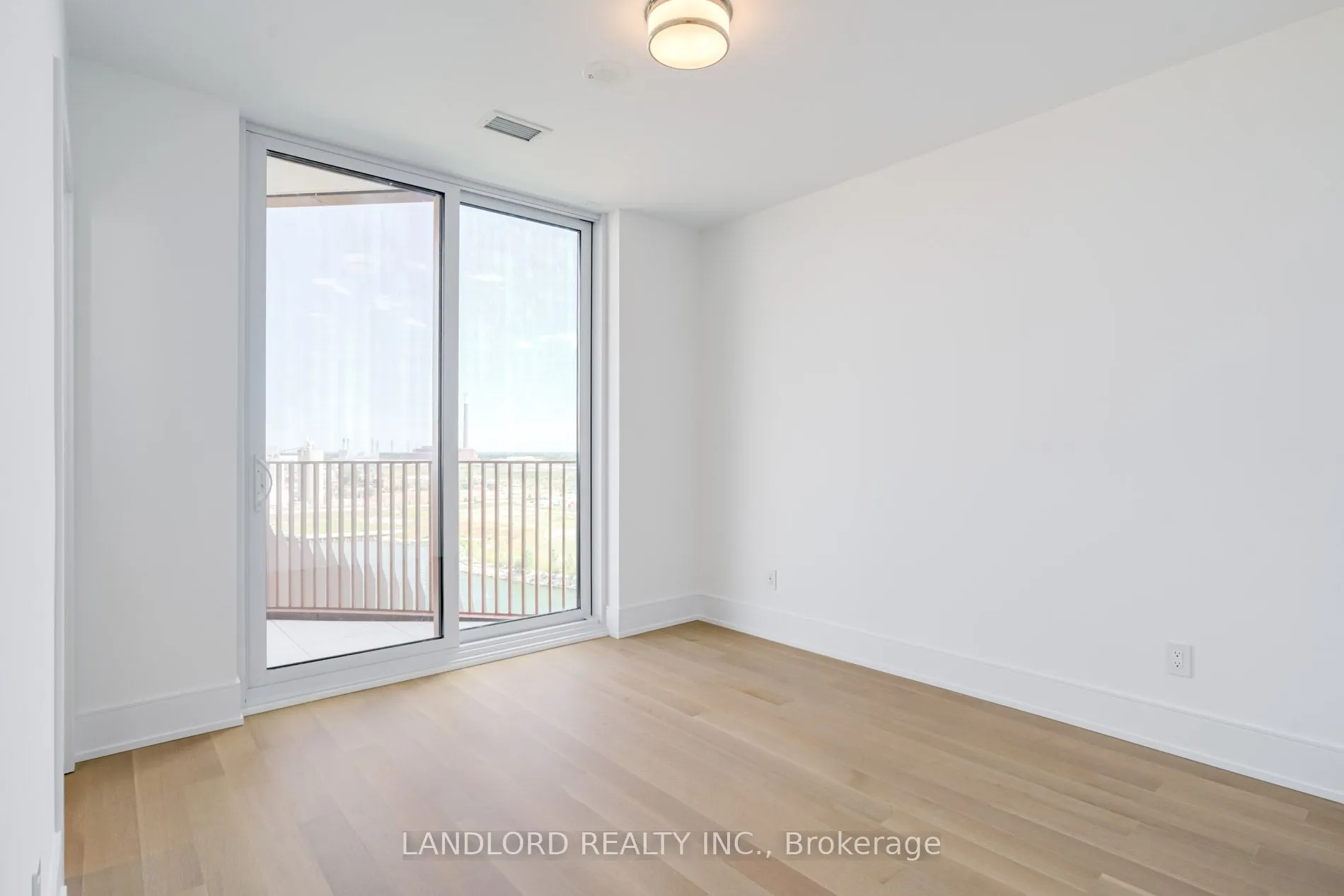 155 Merchants' Wharf, #1207