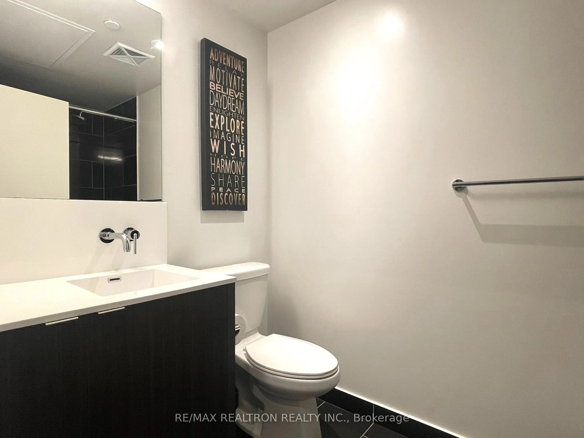100 Harbour Street, #1705