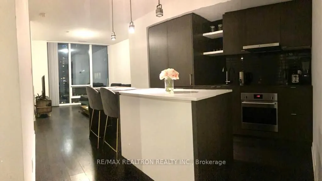 100 Harbour Street, #1705