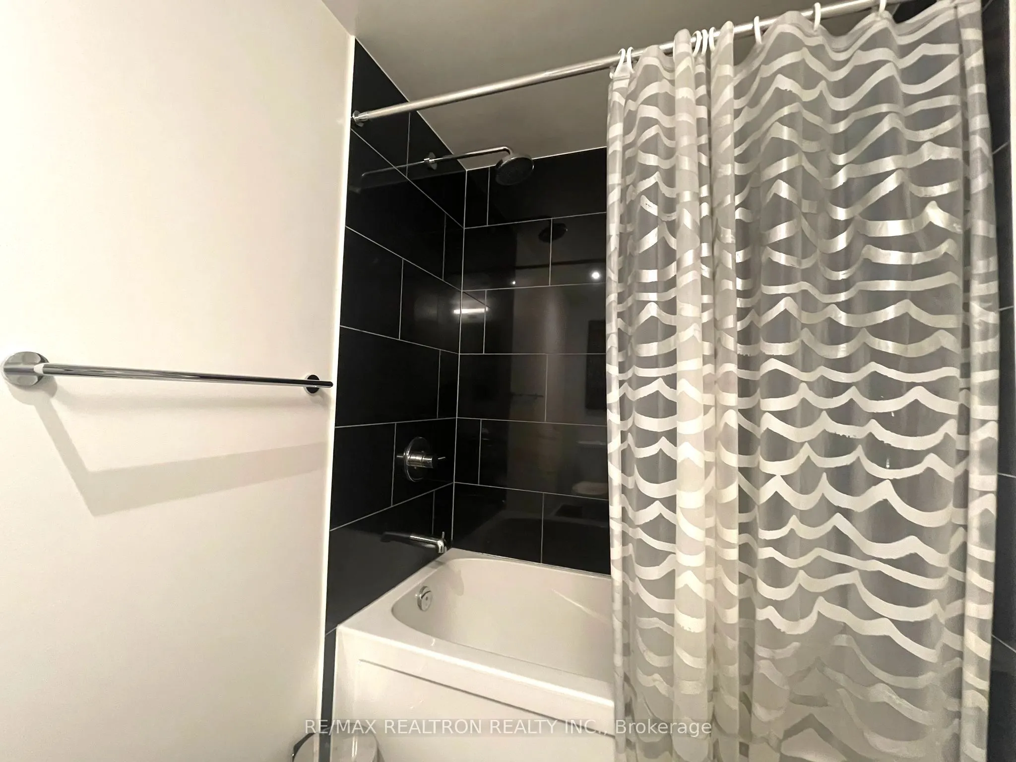 100 Harbour Street, #1705