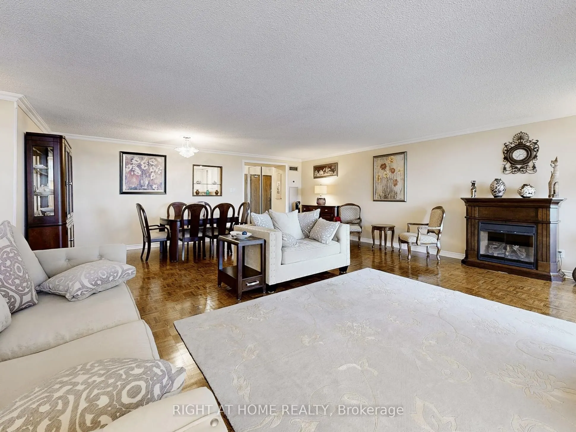 131 Torresdale Avenue, #908