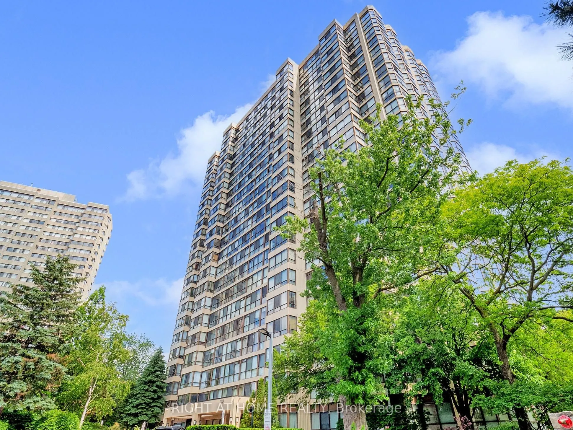 131 Torresdale Avenue, #908
