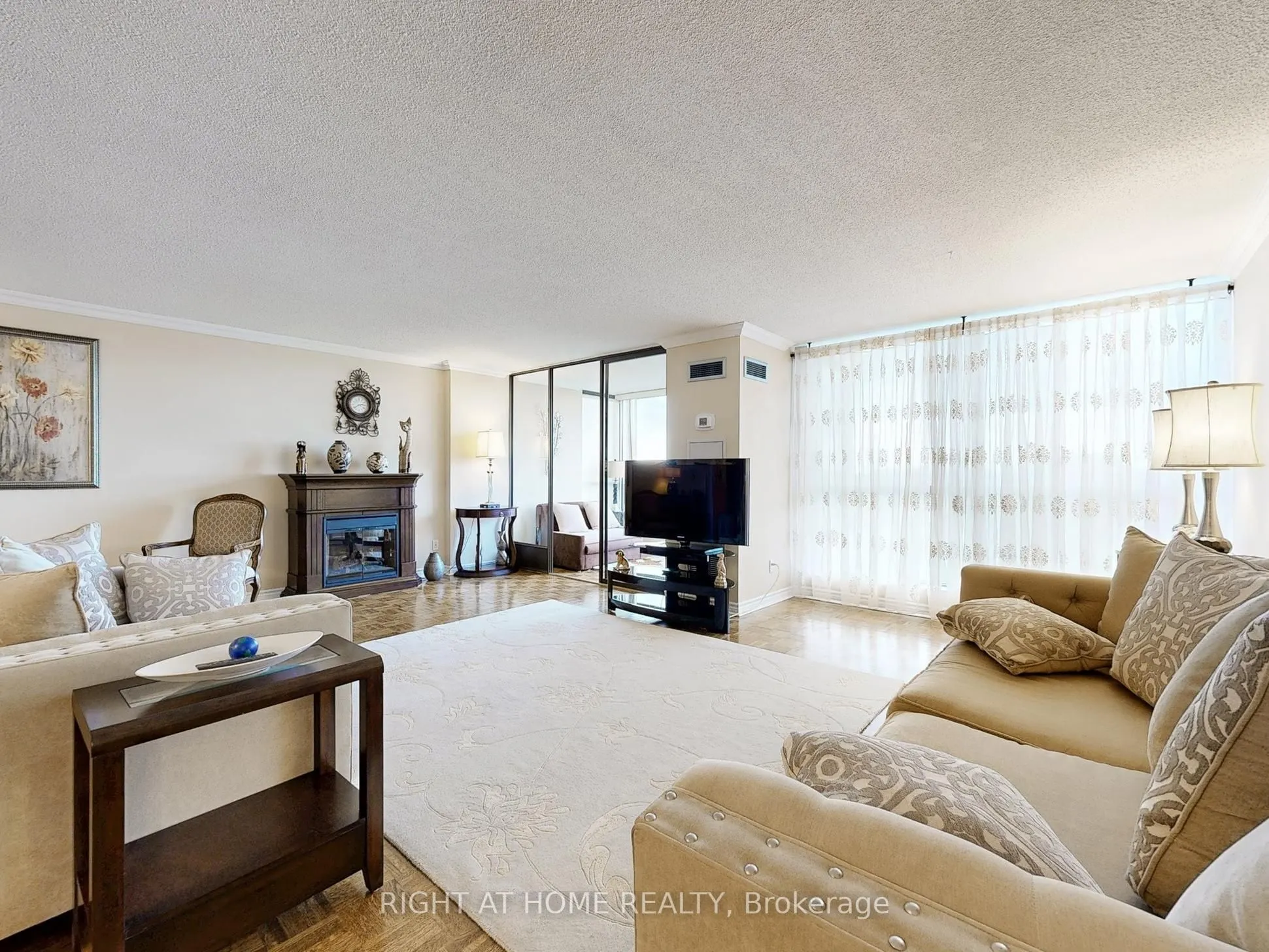 131 Torresdale Avenue, #908