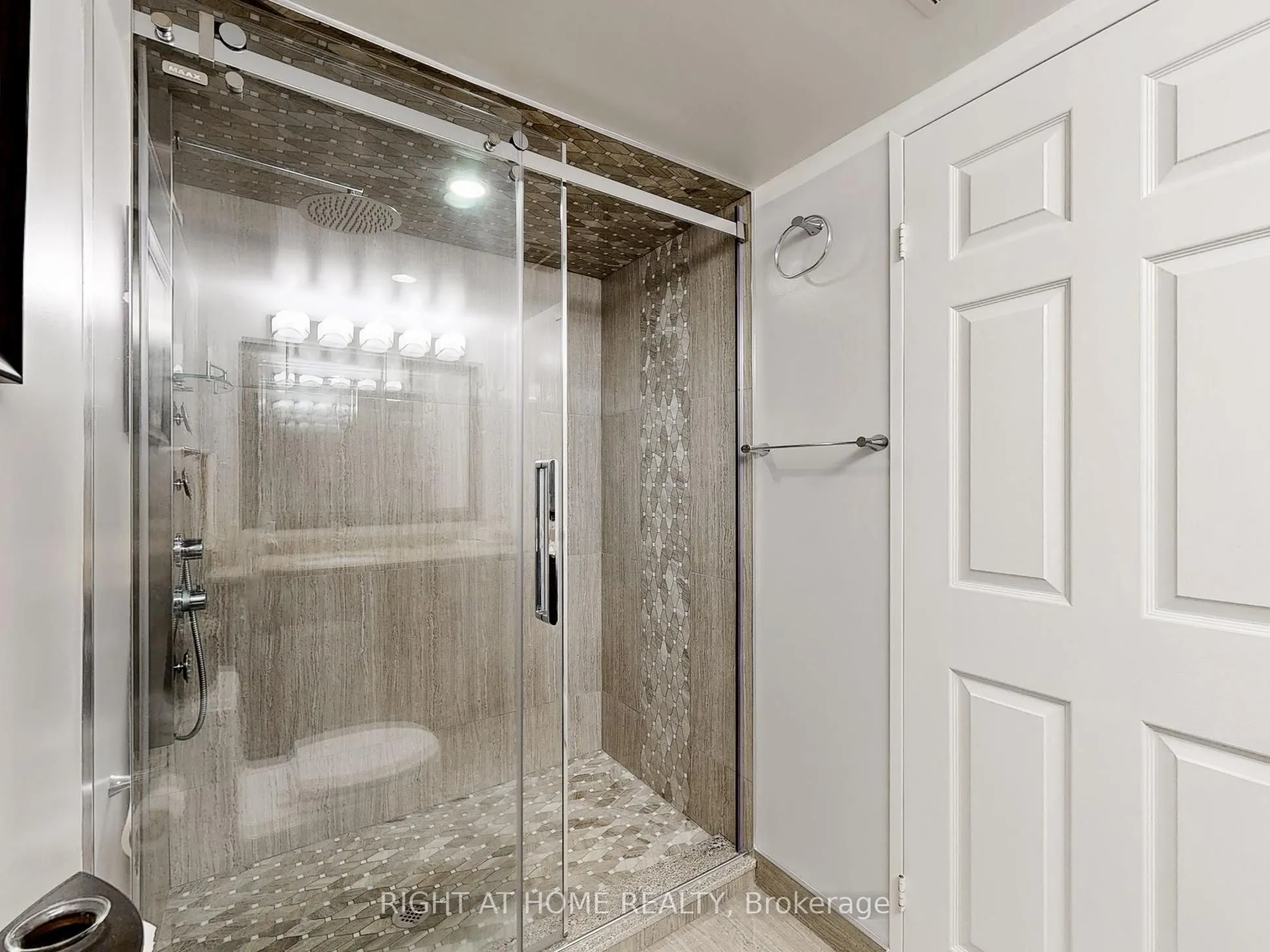 131 Torresdale Avenue, #908