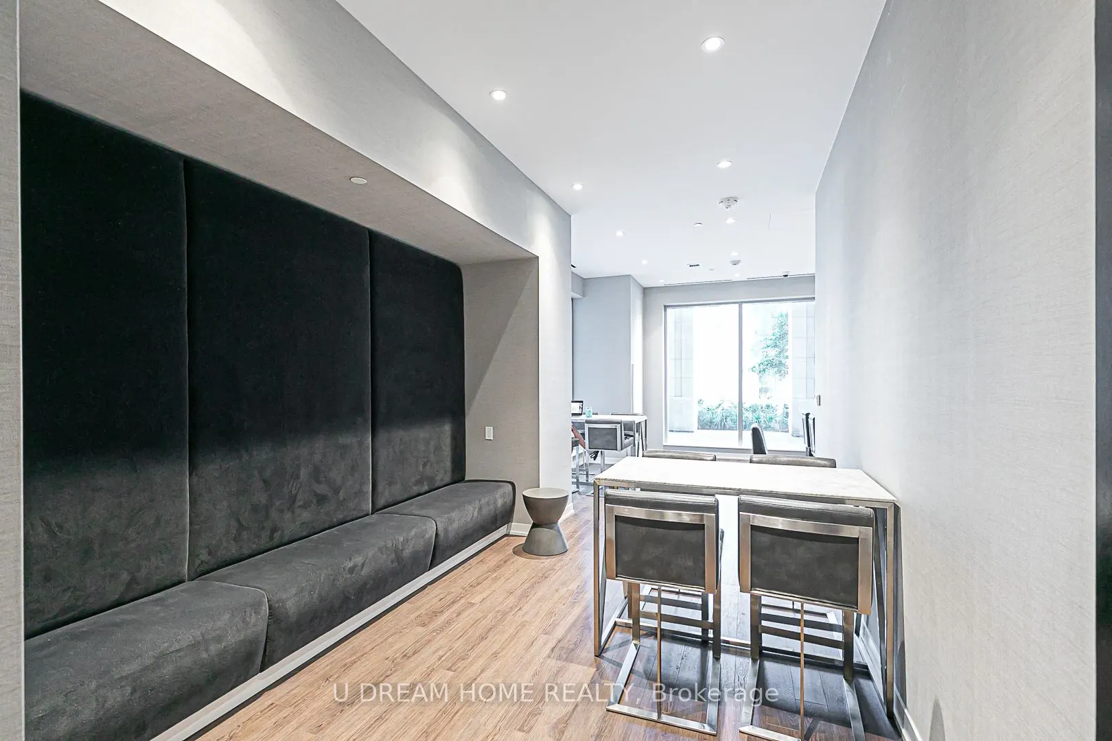 31 Tippett Road, #536