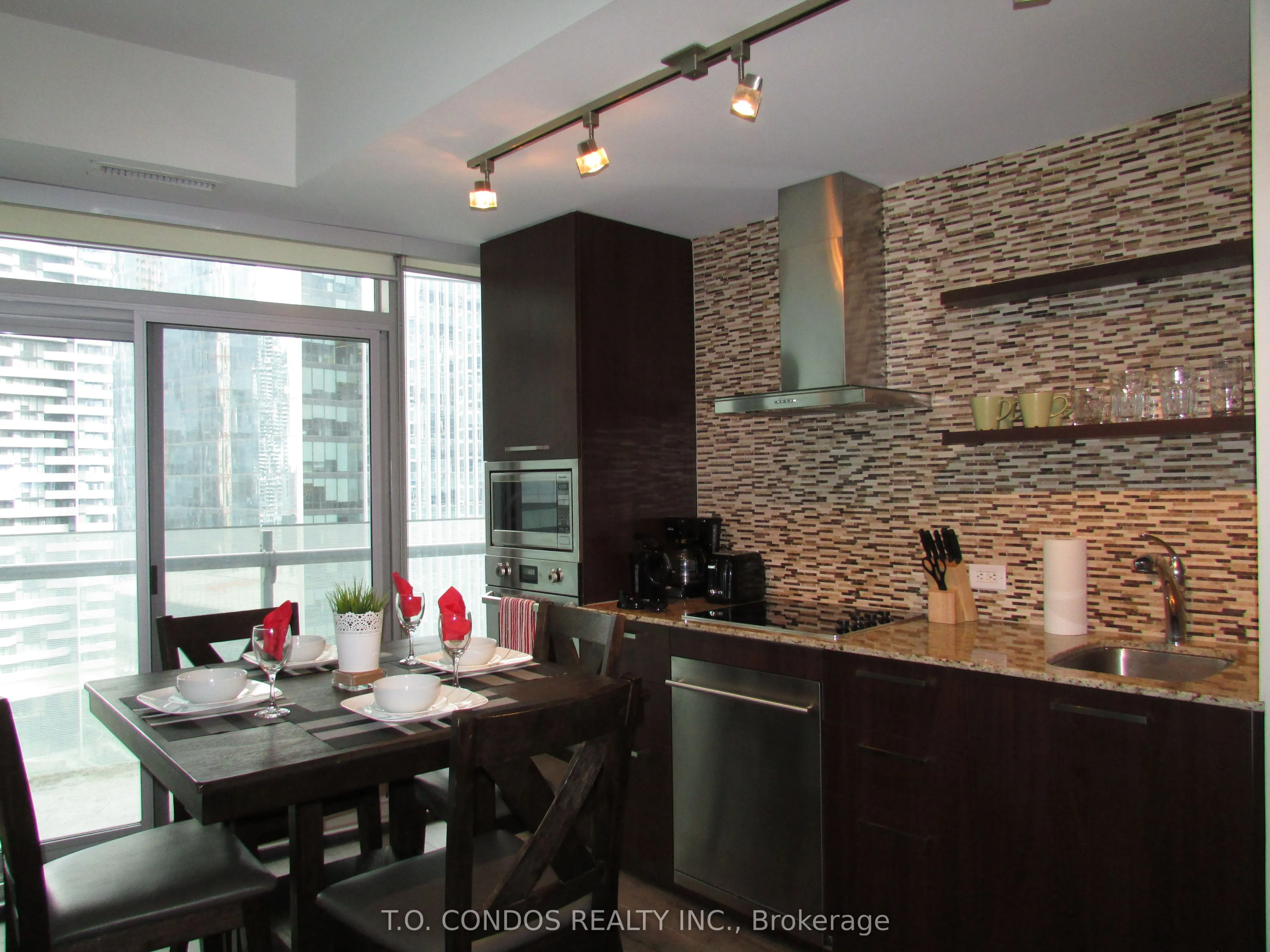 12 York Street, #1901