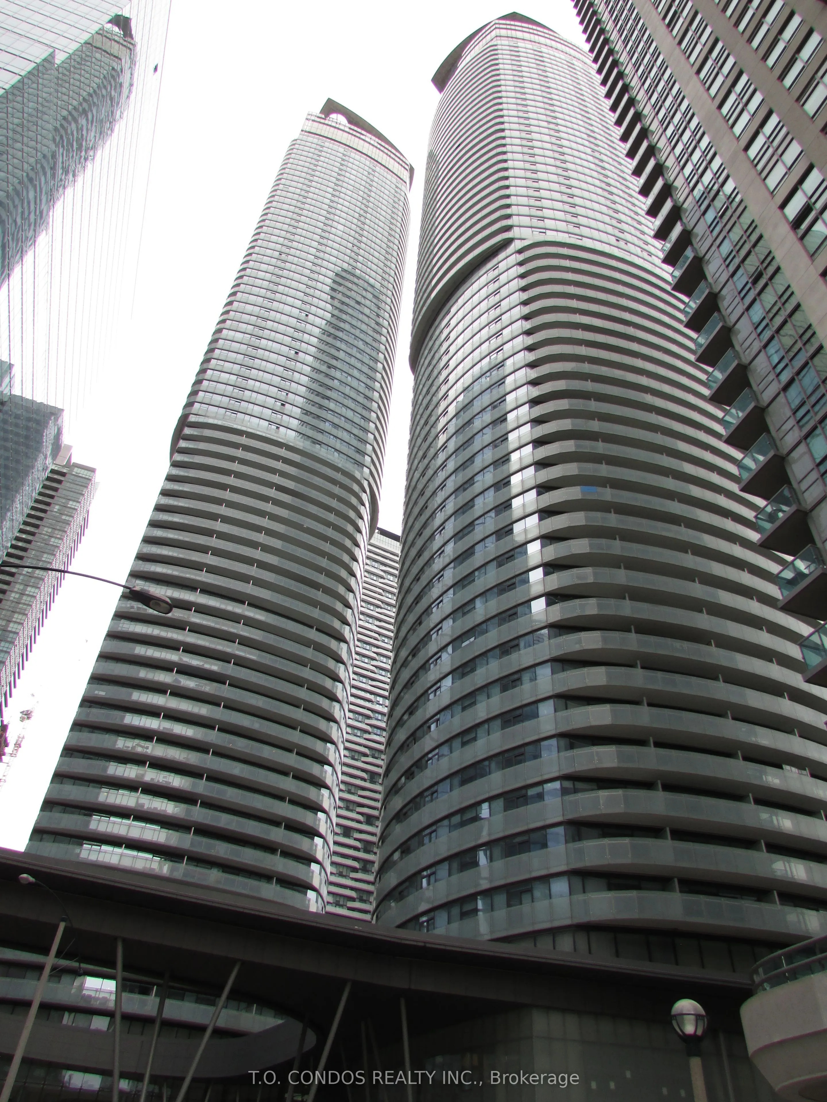 12 York Street, #1901