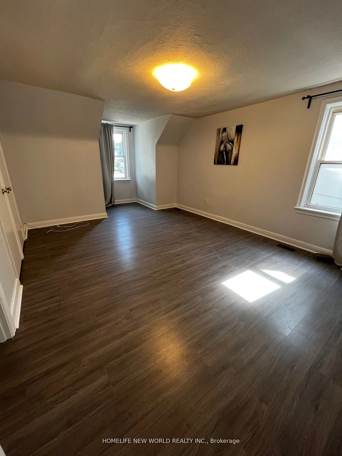 218 Finch Avenue E, #Main