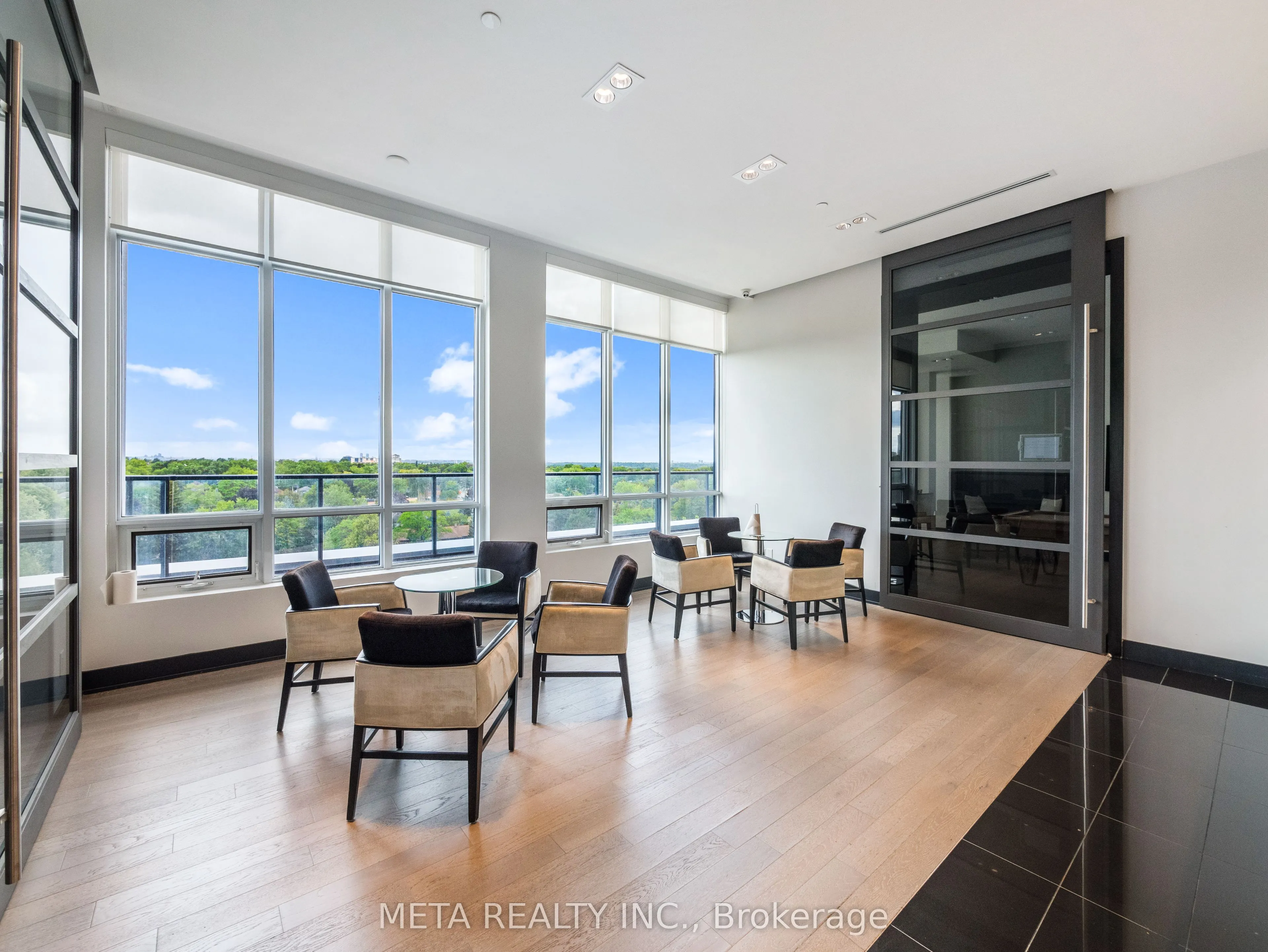 399 Spring Garden Avenue, #118