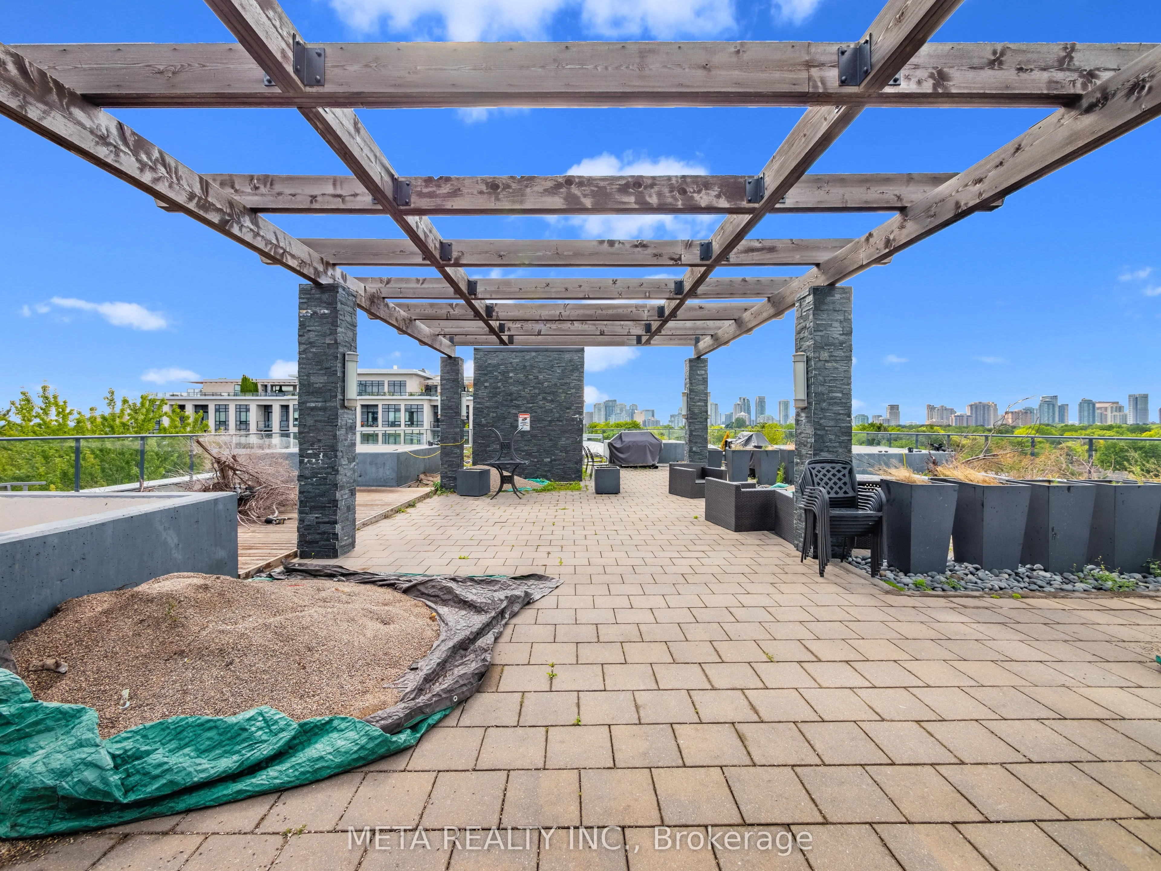399 Spring Garden Avenue, #118