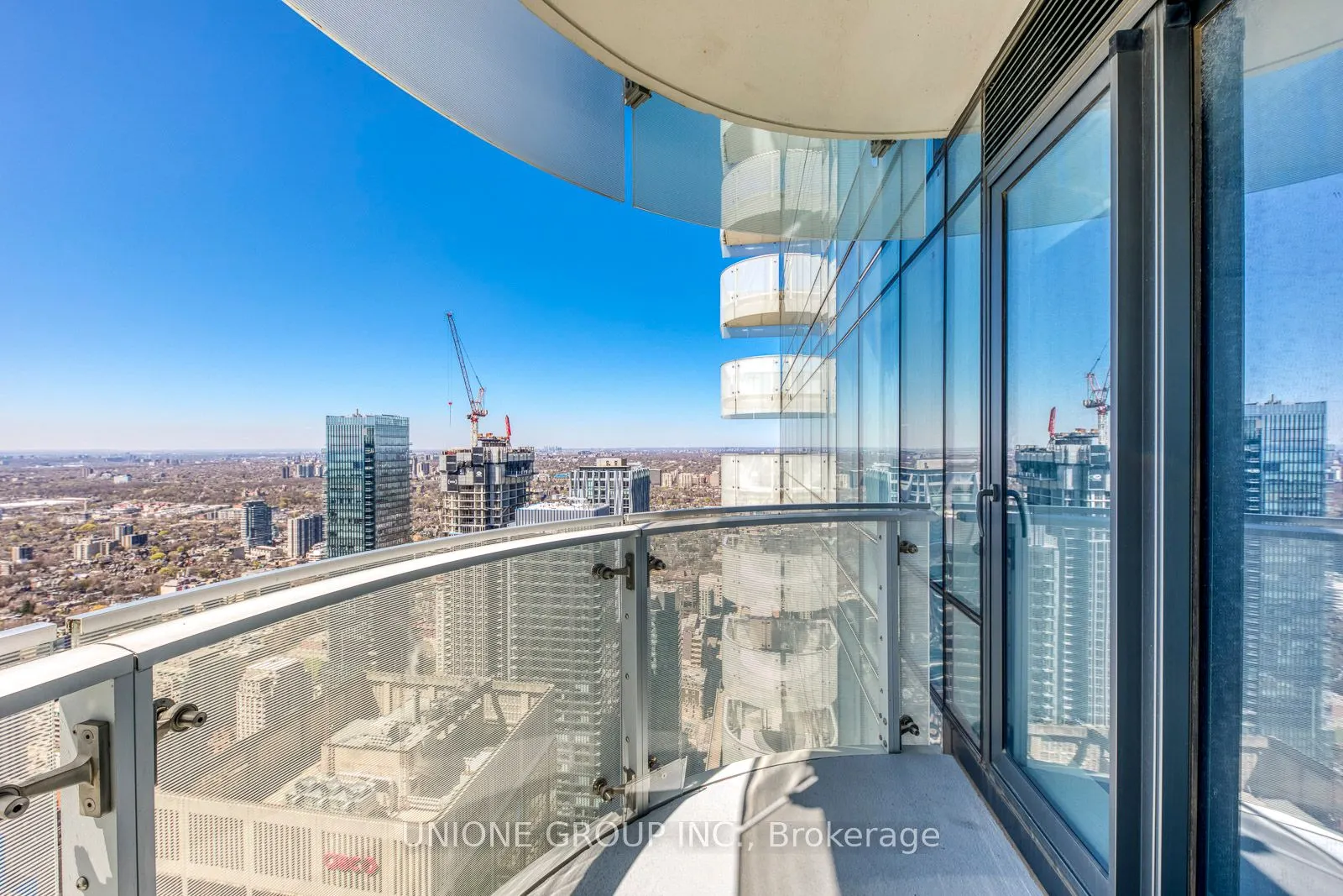1 Bloor Street E, #5908
