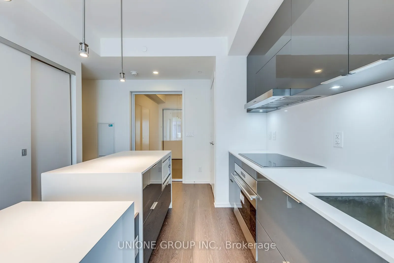 1 Bloor Street E, #5908