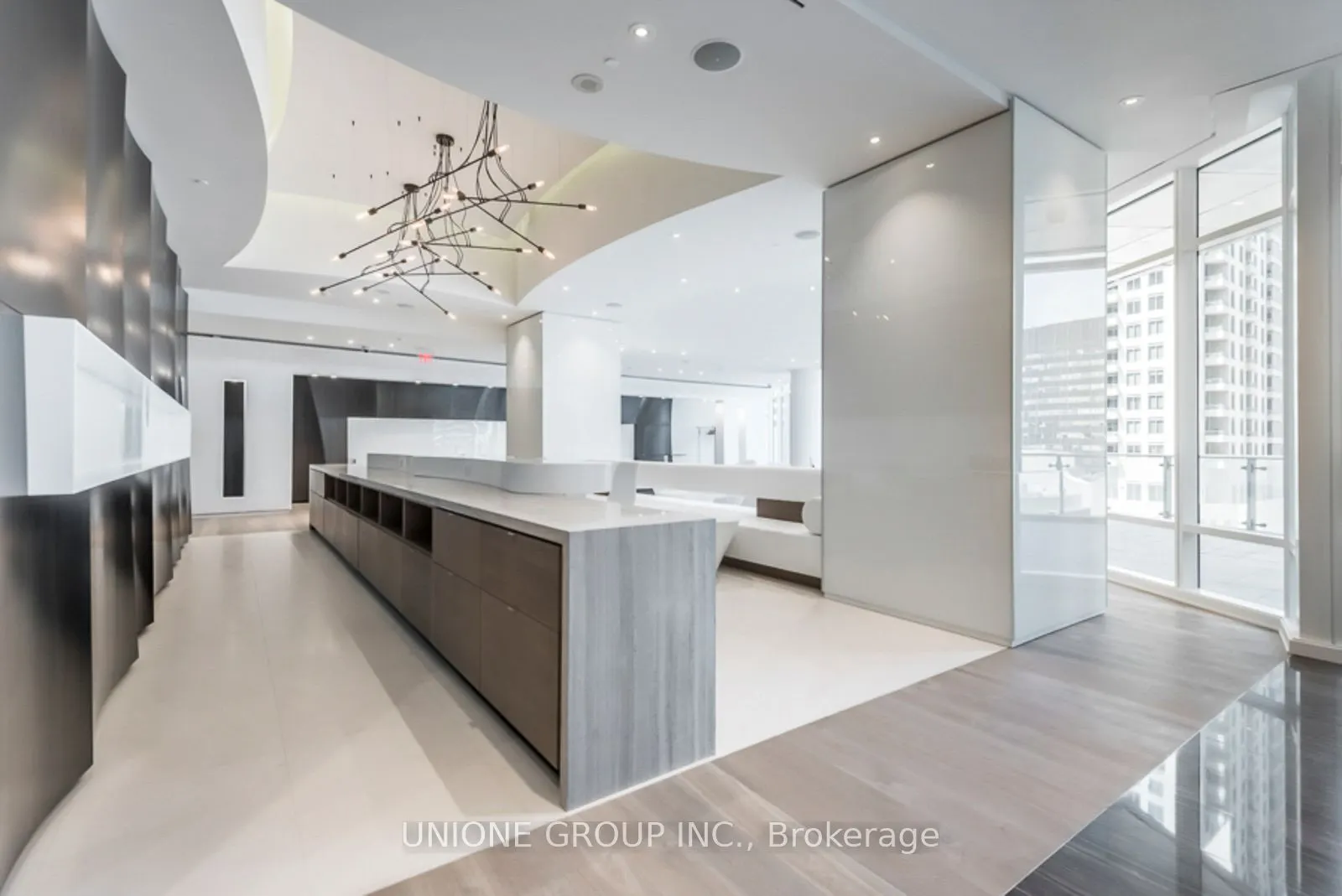 1 Bloor Street E, #5908